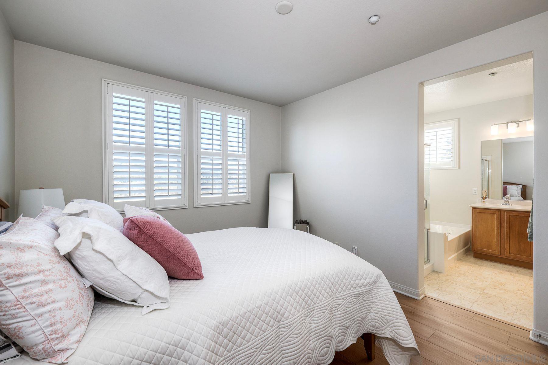 Detail Gallery Image 18 of 46 For 1921  Bassett Ln, Santee,  CA 92071 - 3 Beds | 2/1 Baths