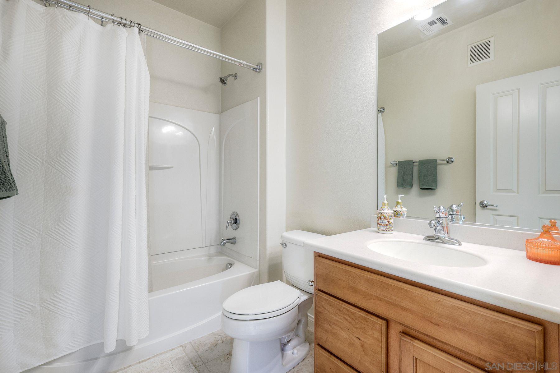 Detail Gallery Image 28 of 46 For 1921  Bassett Ln, Santee,  CA 92071 - 3 Beds | 2/1 Baths