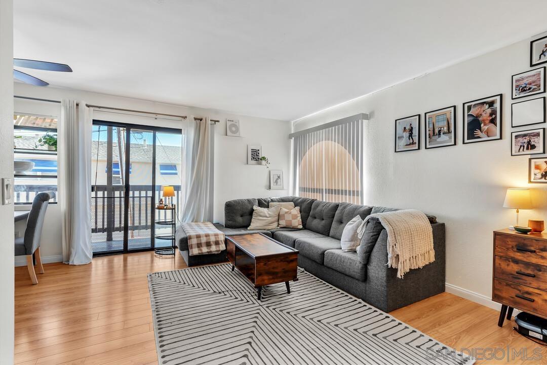 Front Image Thumbnail for SD260002500