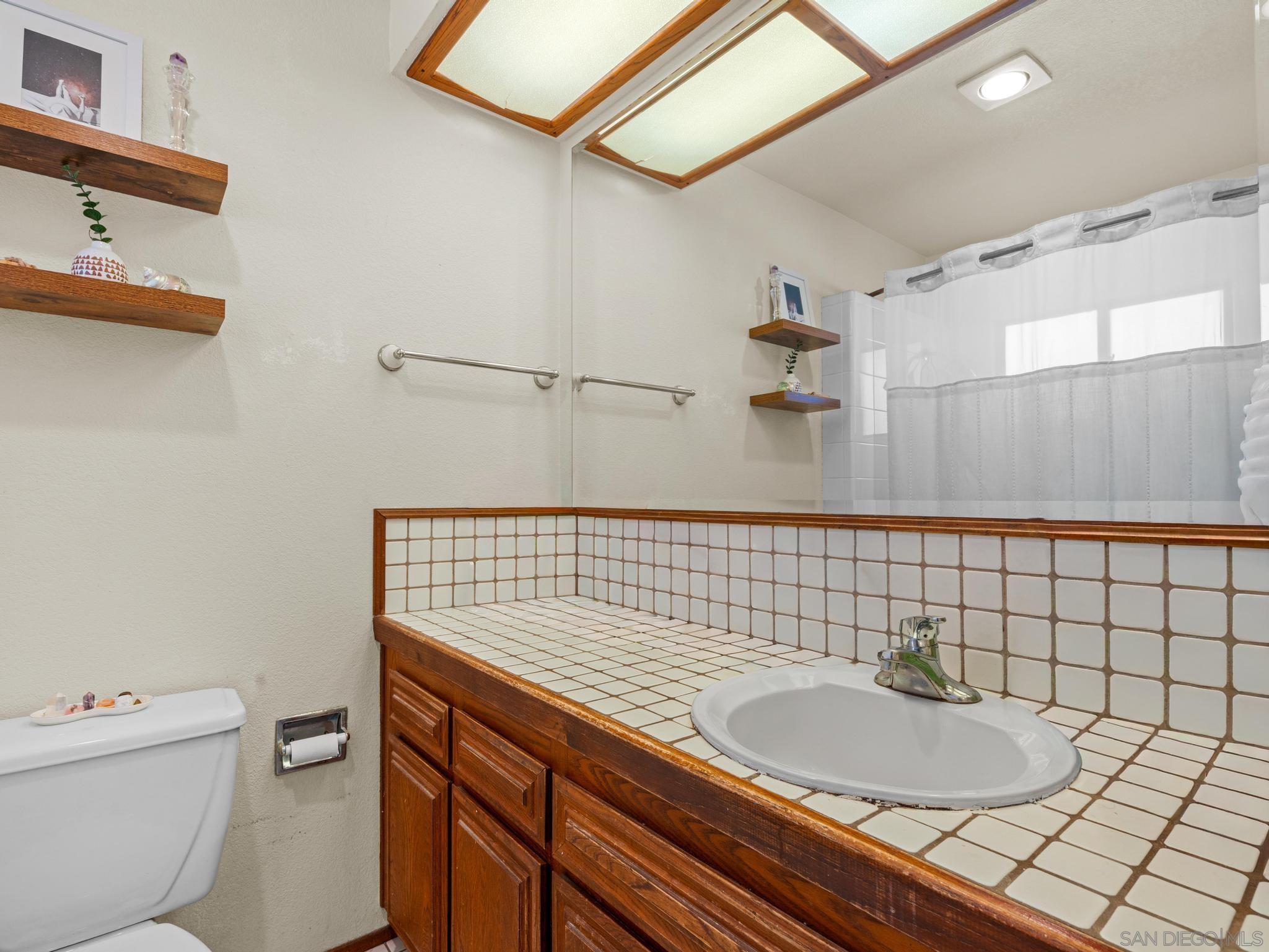 Detail Gallery Image 11 of 29 For 928  Agate Street, San Diego,  CA 92109 - 2 Beds | 2/1 Baths