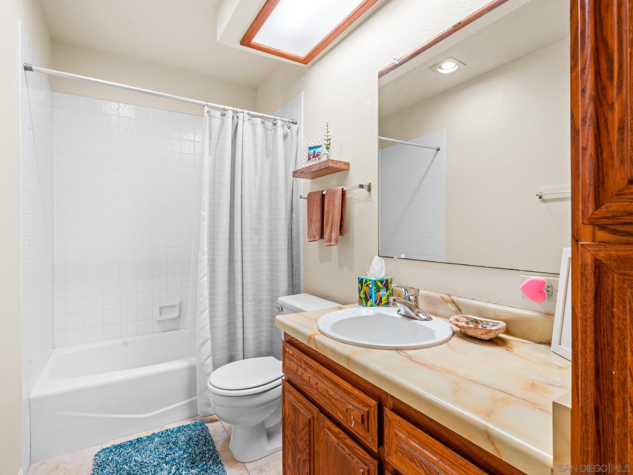 Detail Gallery Image 7 of 29 For 928  Agate Street, San Diego,  CA 92109 - 2 Beds | 2/1 Baths