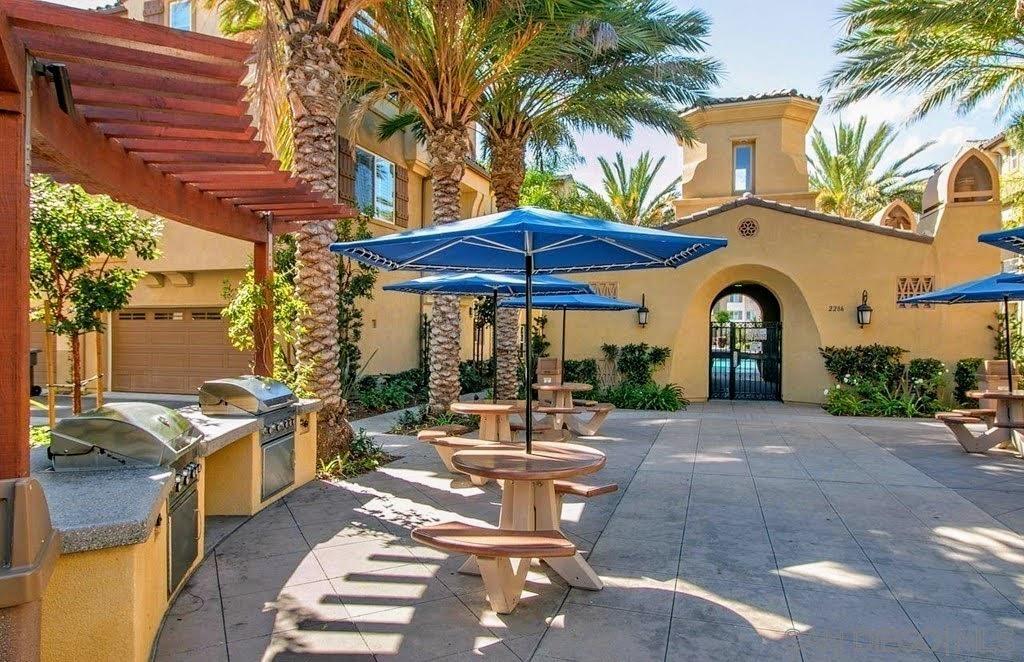 Detail Gallery Image 10 of 22 For 2329  Sentinel Lane, San Marcos,  CA 92078 - 3 Beds | 2/1 Baths