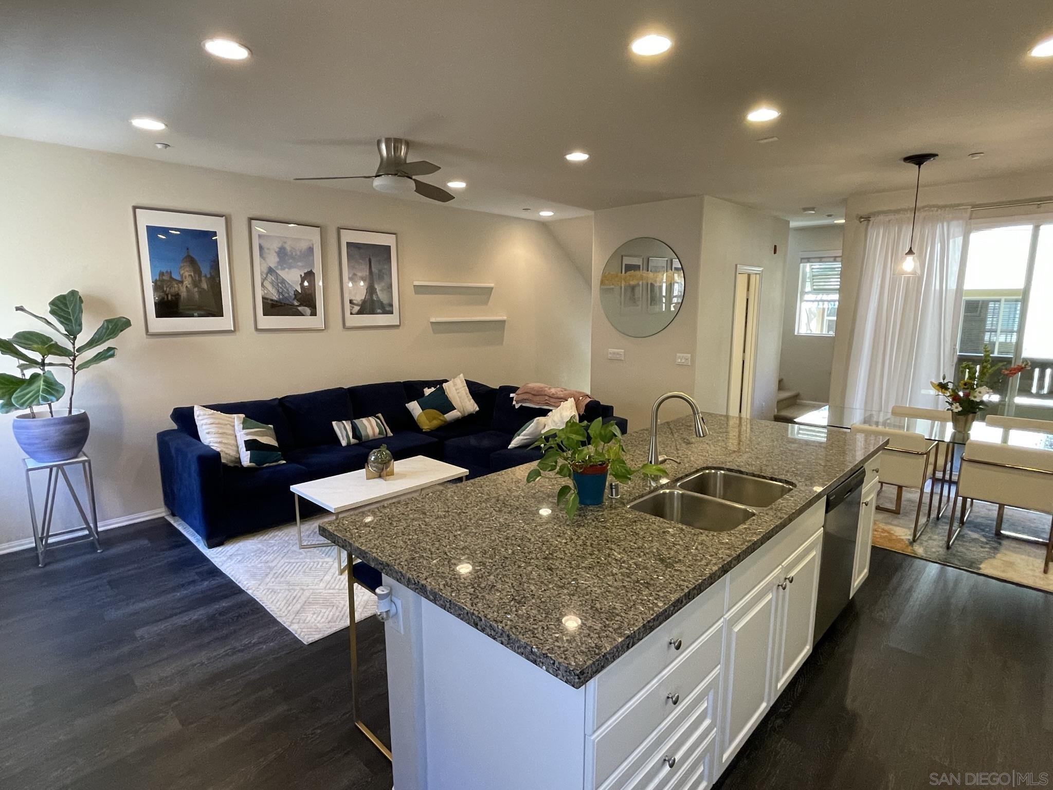 Detail Gallery Image 17 of 22 For 2329  Sentinel Lane, San Marcos,  CA 92078 - 3 Beds | 2/1 Baths