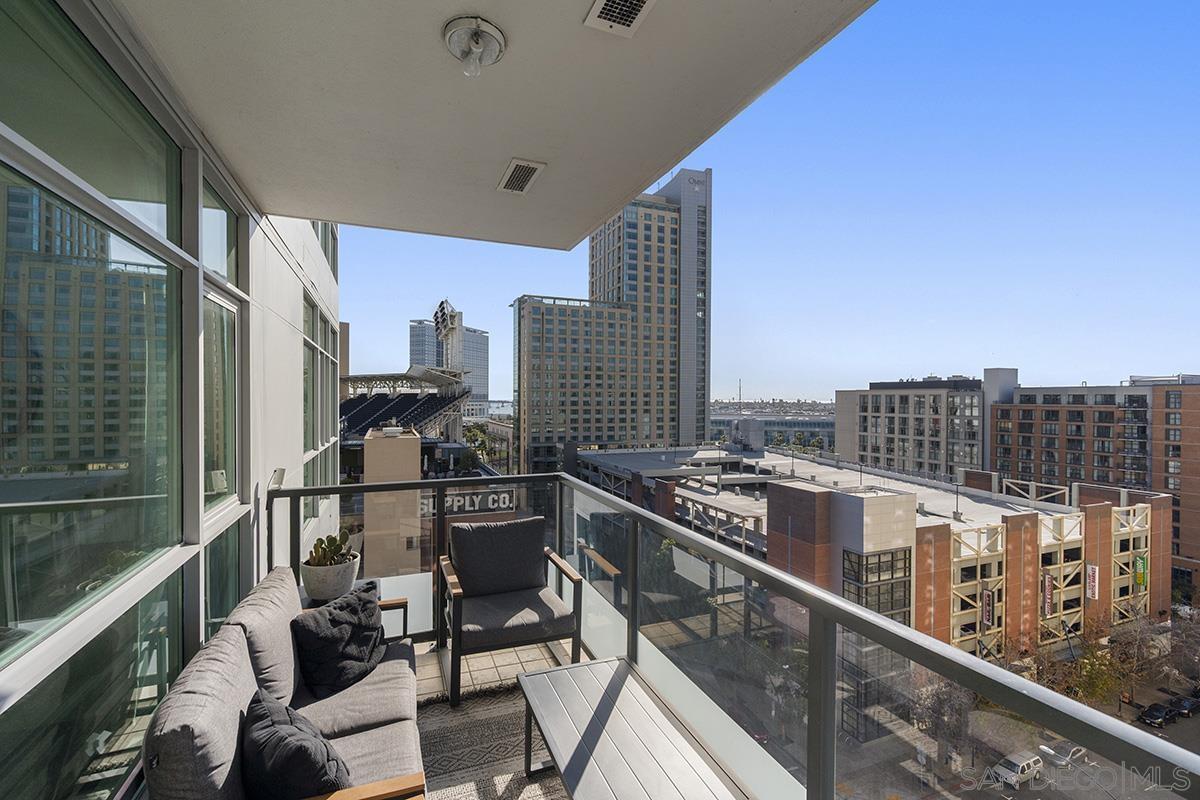 Detail Gallery Image 1 of 47 For 325  7th Avenue  #1006,  San Diego,  CA 92101 - 2 Beds | 2 Baths