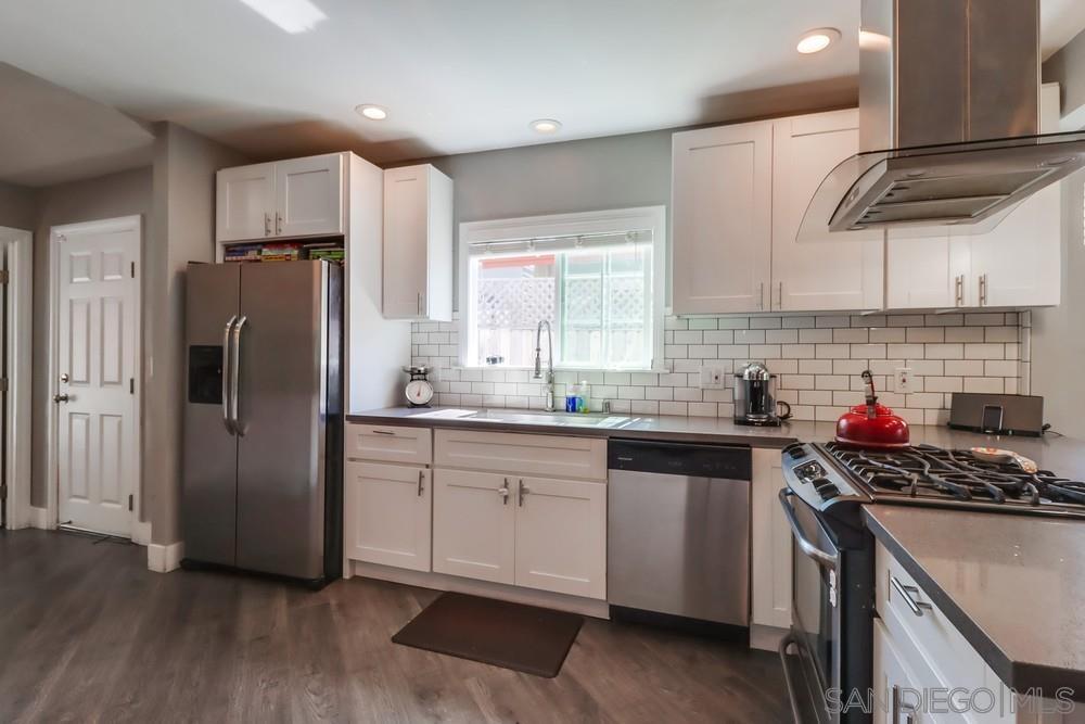 Detail Gallery Image 10 of 35 For 2440  Lincoln Ave, San Diego,  CA 92104 - 3 Beds | 2 Baths