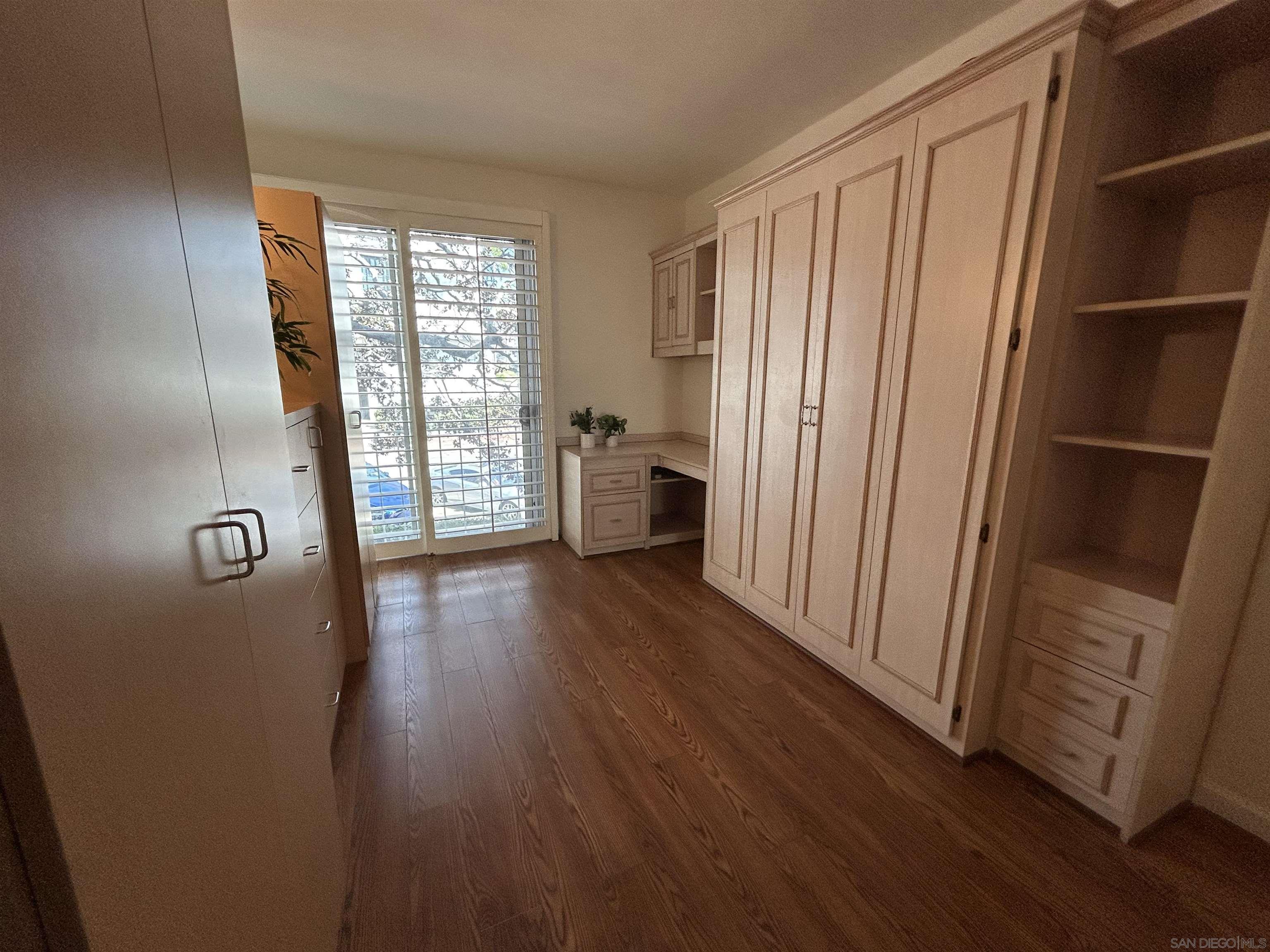 Detail Gallery Image 19 of 40 For 2410  Albatross St  #9,  San Diego,  CA 92101 - 2 Beds | 2 Baths