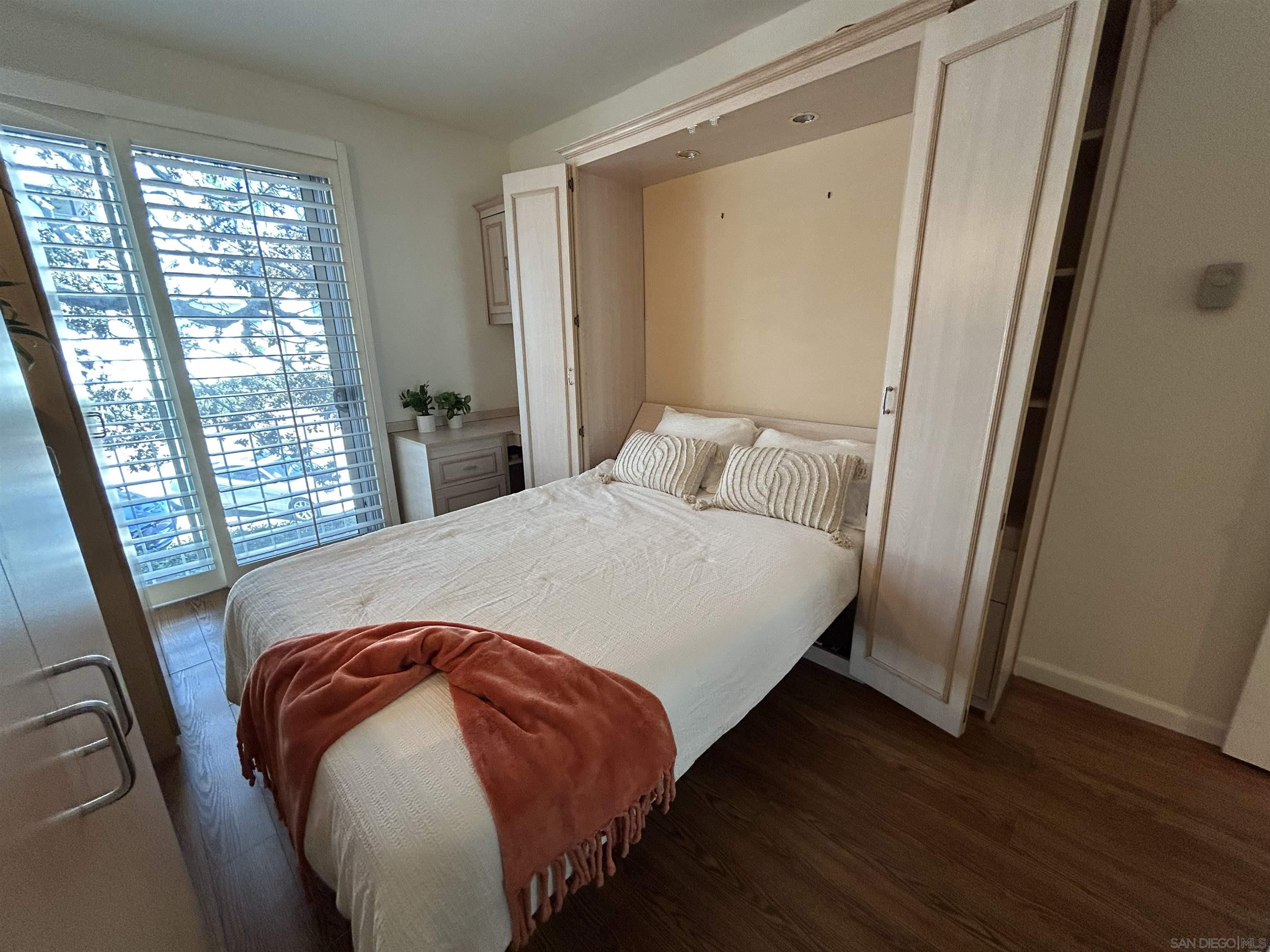 Detail Gallery Image 22 of 40 For 2410  Albatross St  #9,  San Diego,  CA 92101 - 2 Beds | 2 Baths