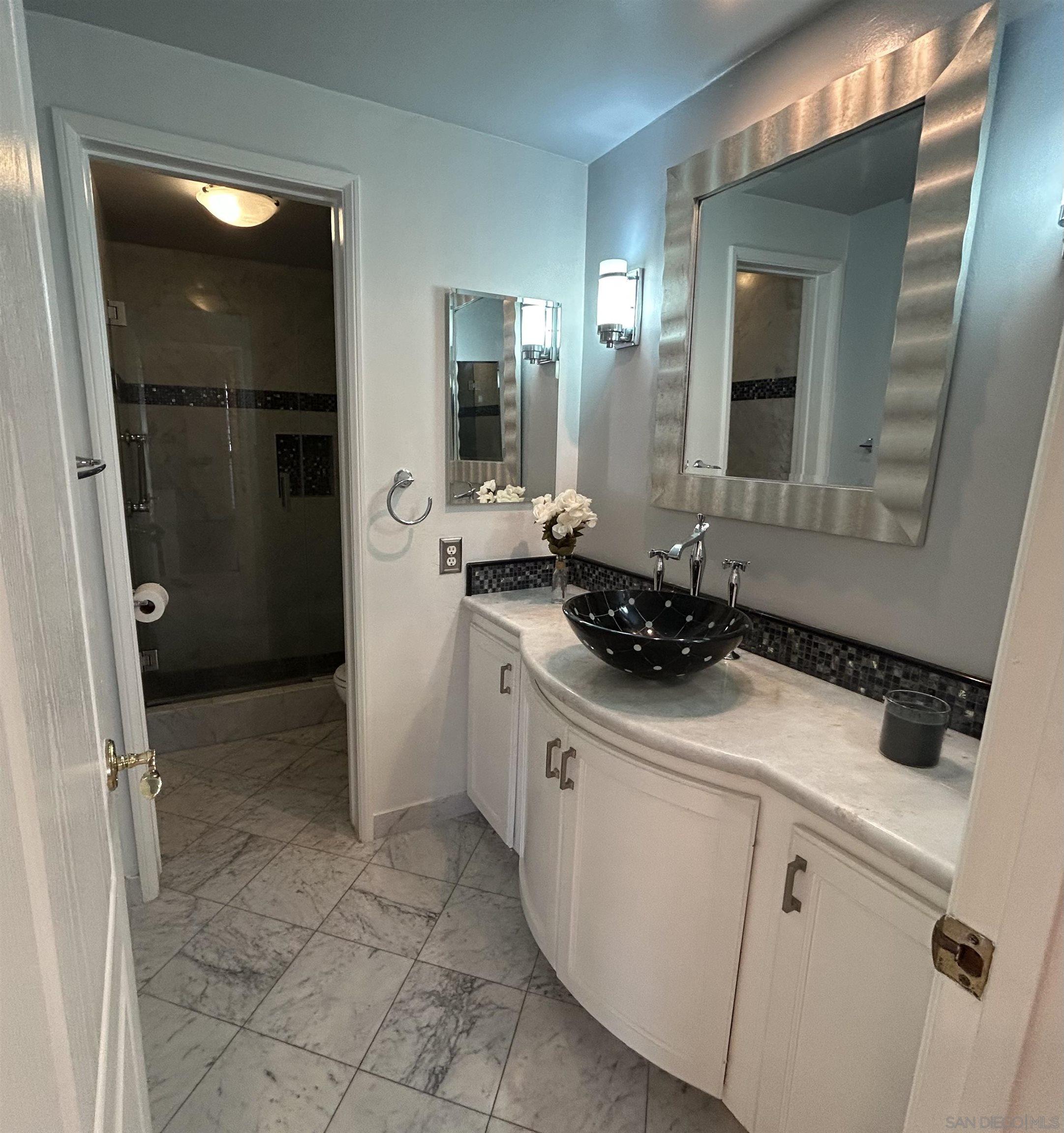 Detail Gallery Image 23 of 40 For 2410  Albatross St  #9,  San Diego,  CA 92101 - 2 Beds | 2 Baths