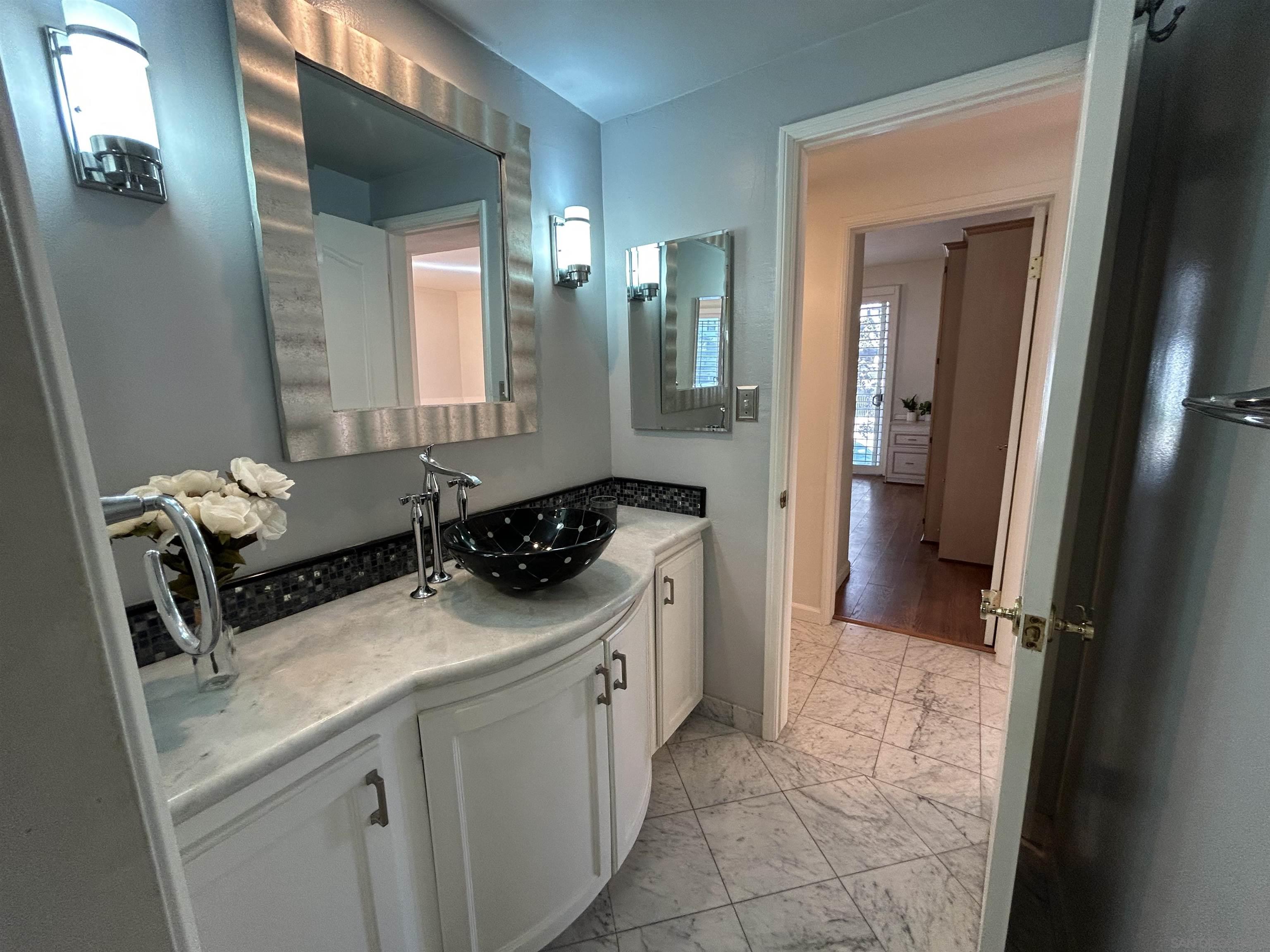 Detail Gallery Image 25 of 40 For 2410  Albatross St  #9,  San Diego,  CA 92101 - 2 Beds | 2 Baths