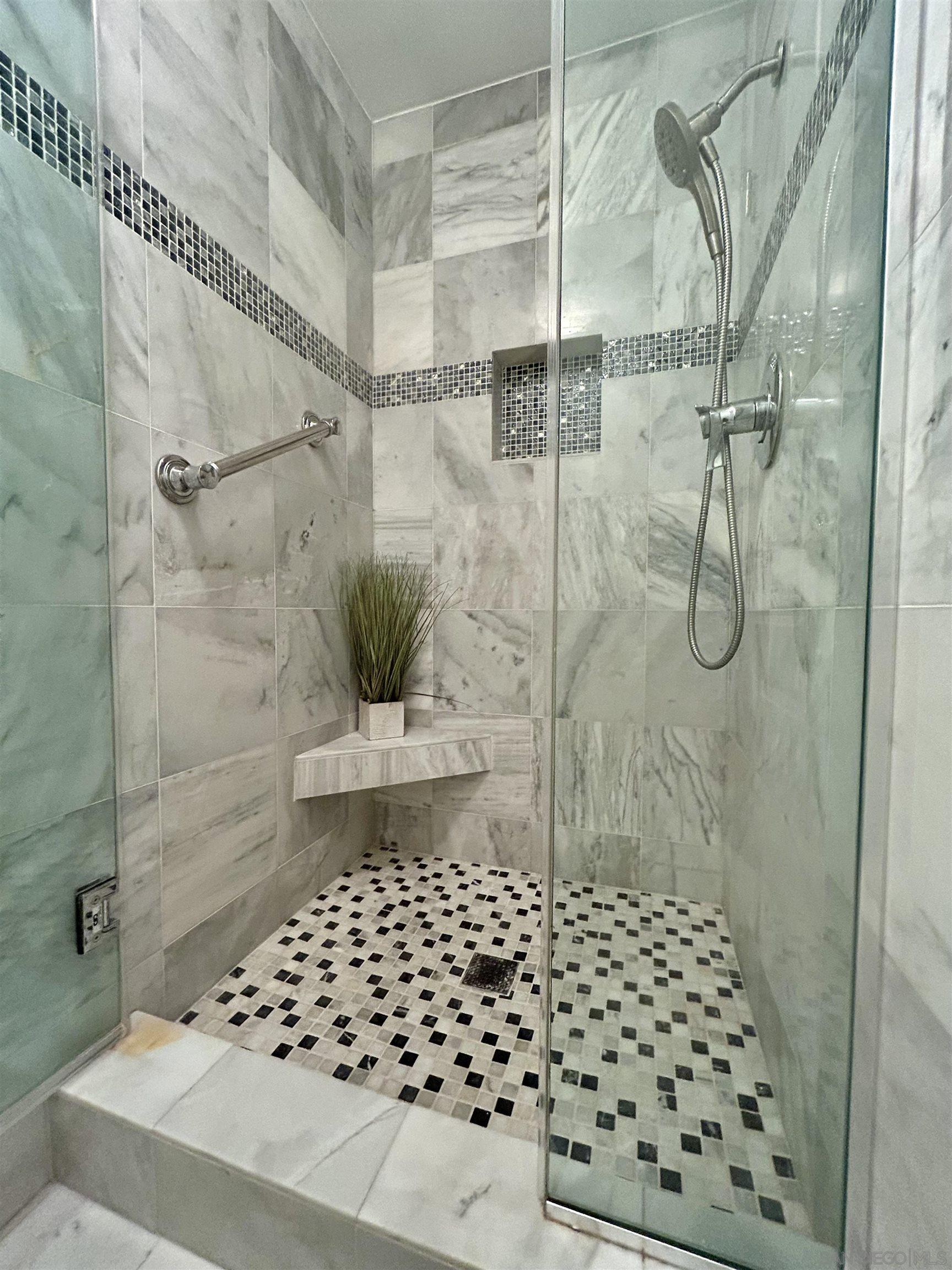 Detail Gallery Image 30 of 40 For 2410  Albatross St  #9,  San Diego,  CA 92101 - 2 Beds | 2 Baths