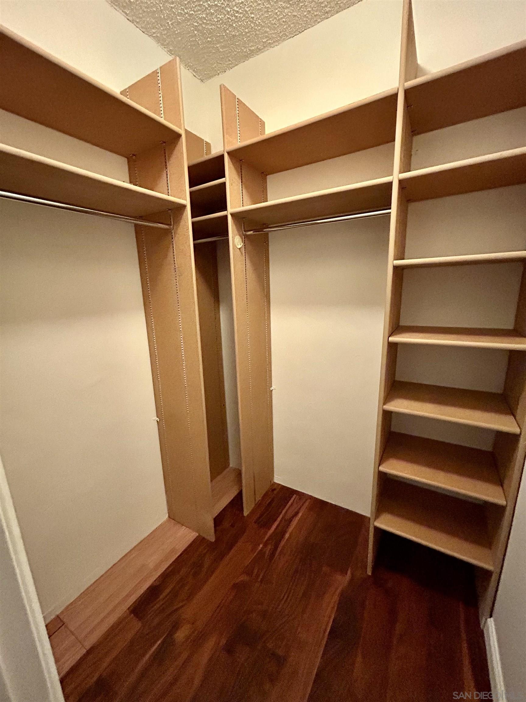 Detail Gallery Image 33 of 40 For 2410  Albatross St  #9,  San Diego,  CA 92101 - 2 Beds | 2 Baths