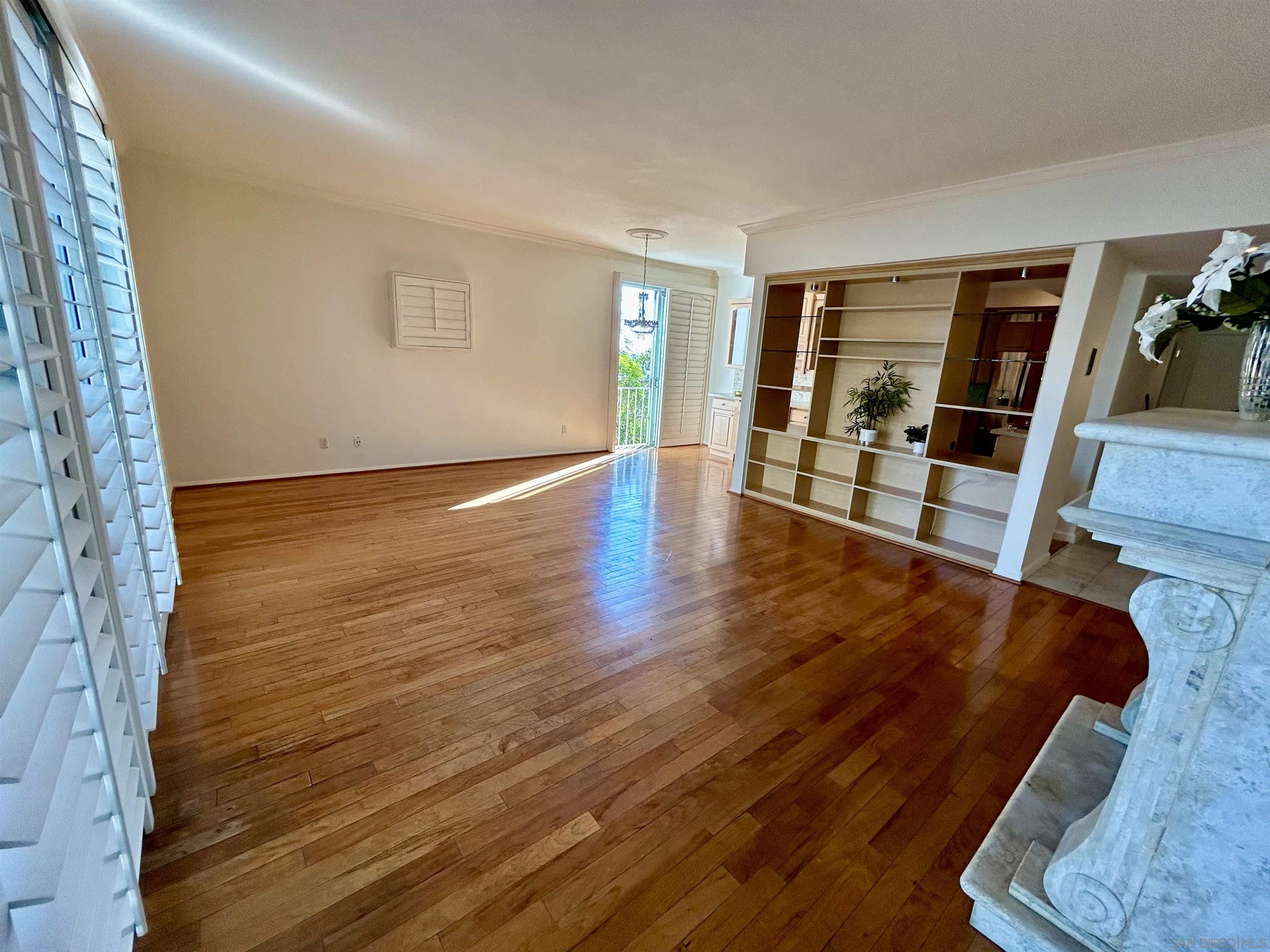 Detail Gallery Image 9 of 40 For 2410  Albatross St  #9,  San Diego,  CA 92101 - 2 Beds | 2 Baths