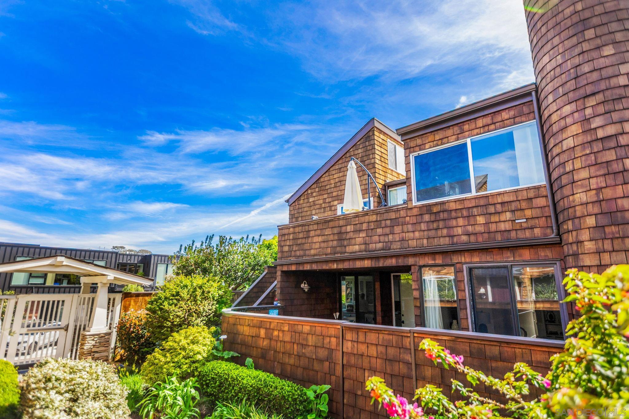 Detail Gallery Image 2 of 40 For 325 S Sierra Ave  #39,  Solana Beach,  CA 92075 - 3 Beds | 2 Baths