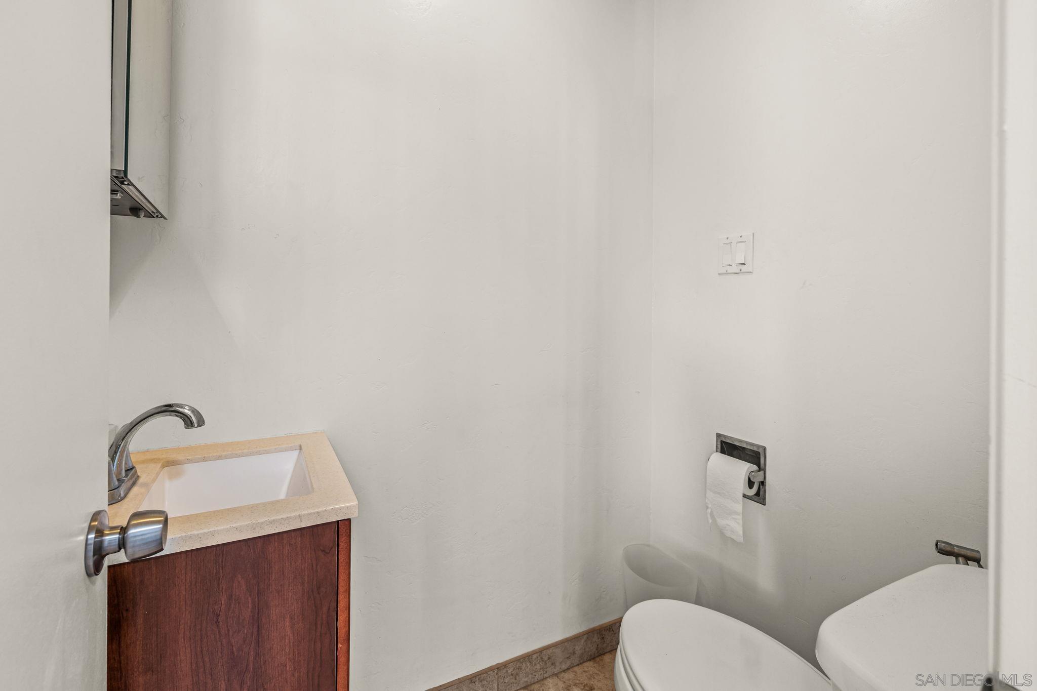 Detail Gallery Image 12 of 40 For 325 S Sierra Ave  #39,  Solana Beach,  CA 92075 - 3 Beds | 2 Baths