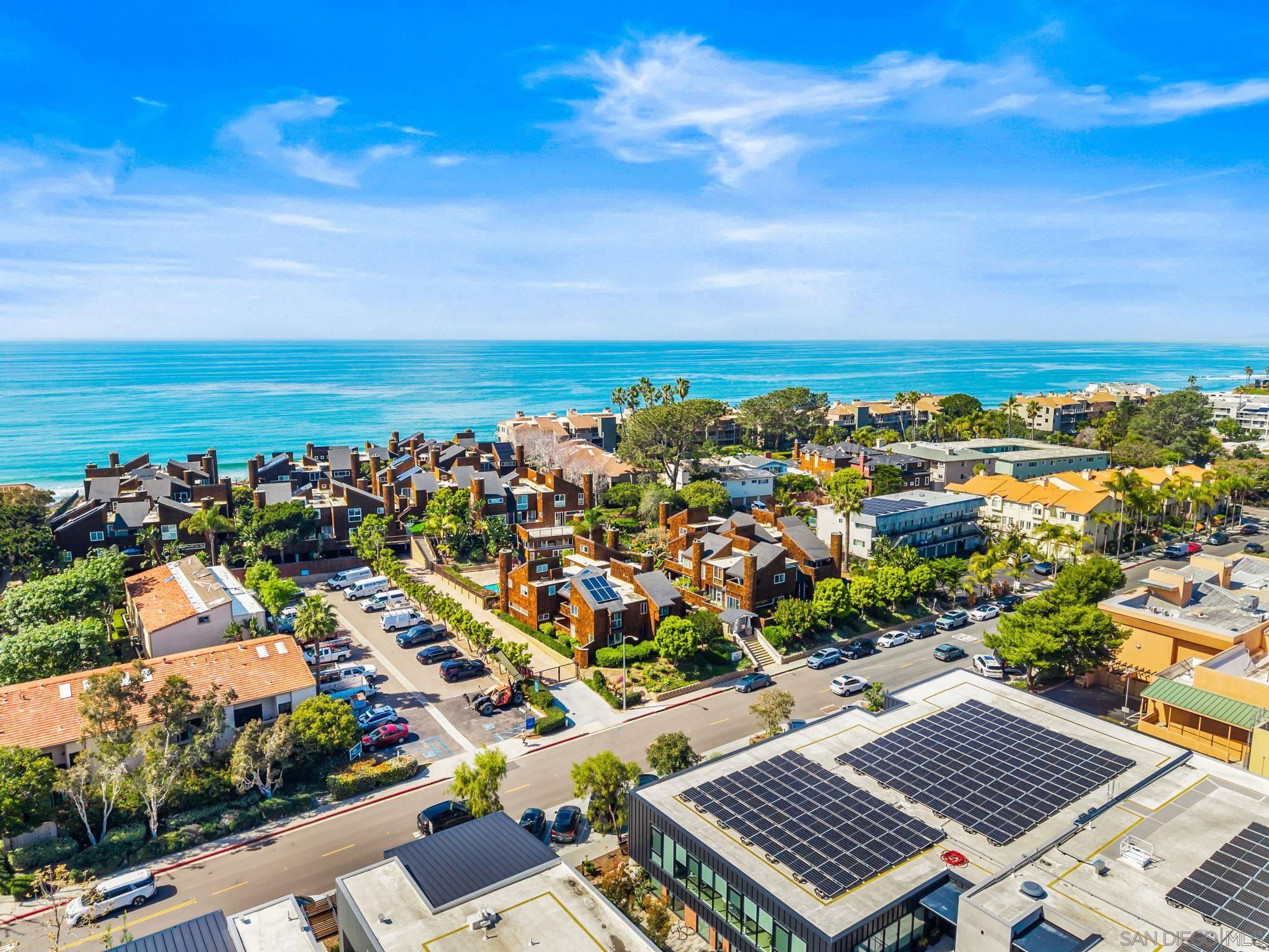 Detail Gallery Image 3 of 40 For 325 S Sierra Ave  #39,  Solana Beach,  CA 92075 - 3 Beds | 2 Baths