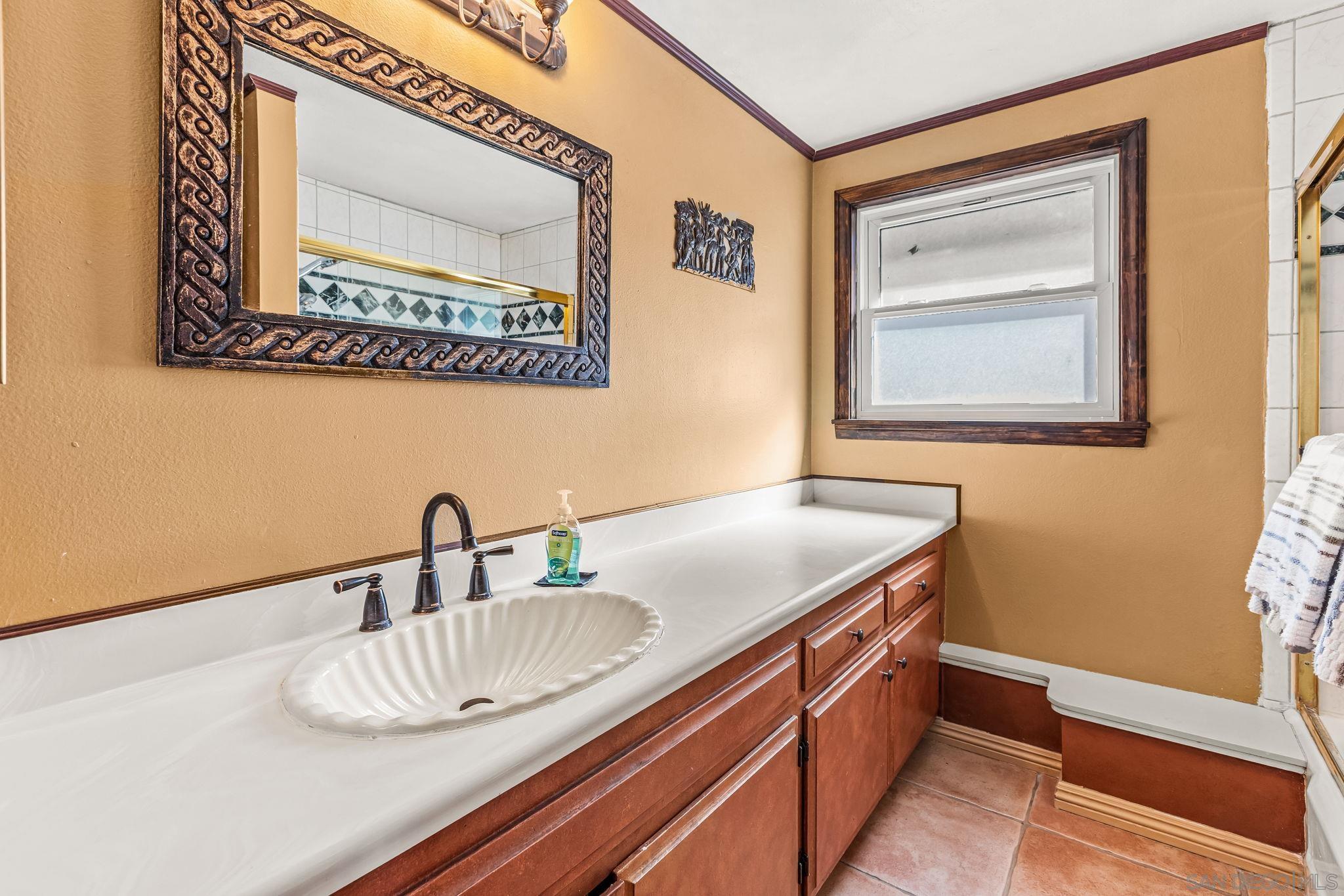 Detail Gallery Image 13 of 36 For 1914  Golden Circle Dr, Escondido,  CA 92026 - 2 Beds | 2 Baths