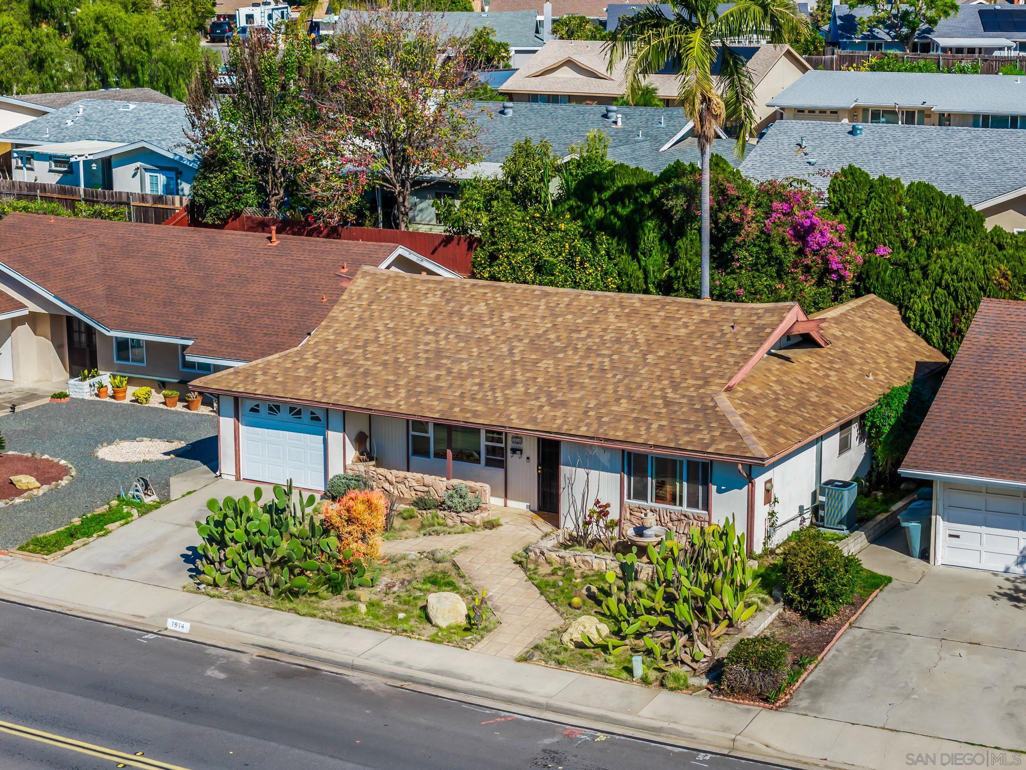 Detail Gallery Image 29 of 36 For 1914  Golden Circle Dr, Escondido,  CA 92026 - 2 Beds | 2 Baths