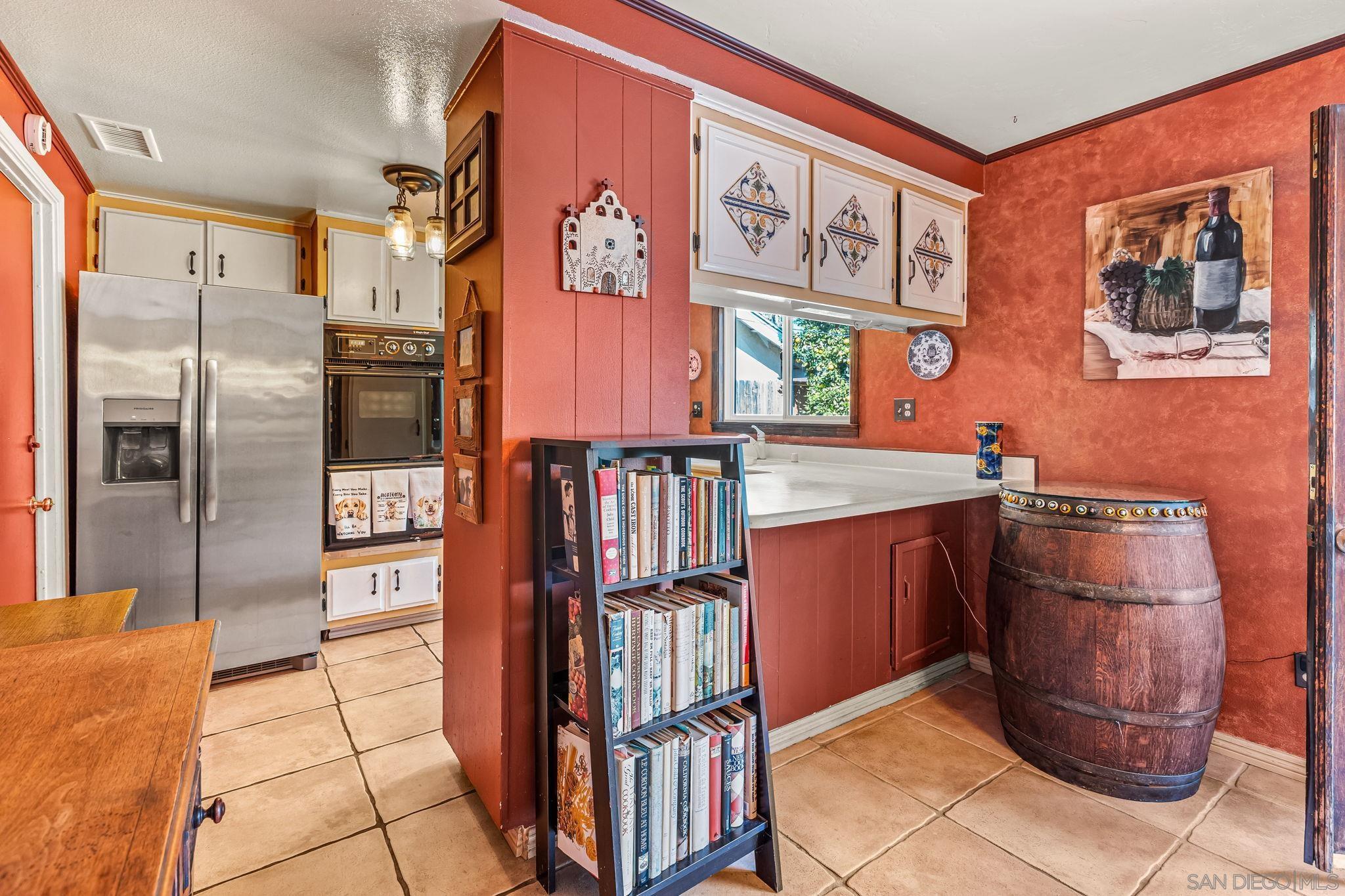 Detail Gallery Image 9 of 36 For 1914  Golden Circle Dr, Escondido,  CA 92026 - 2 Beds | 2 Baths