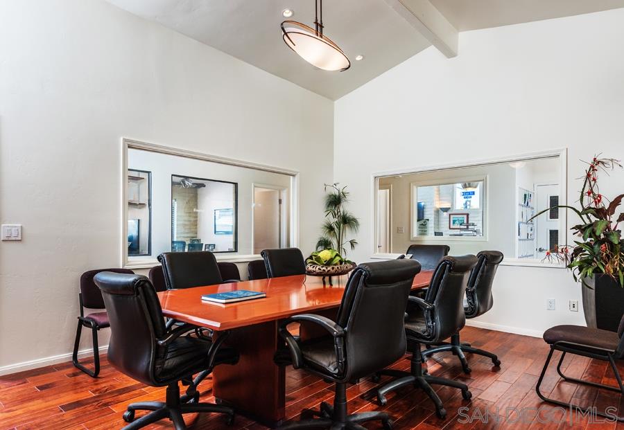 Detail Gallery Image 2 of 12 For 4526-38  Cass Street, San Diego,  CA 92109 - – Beds | – Baths