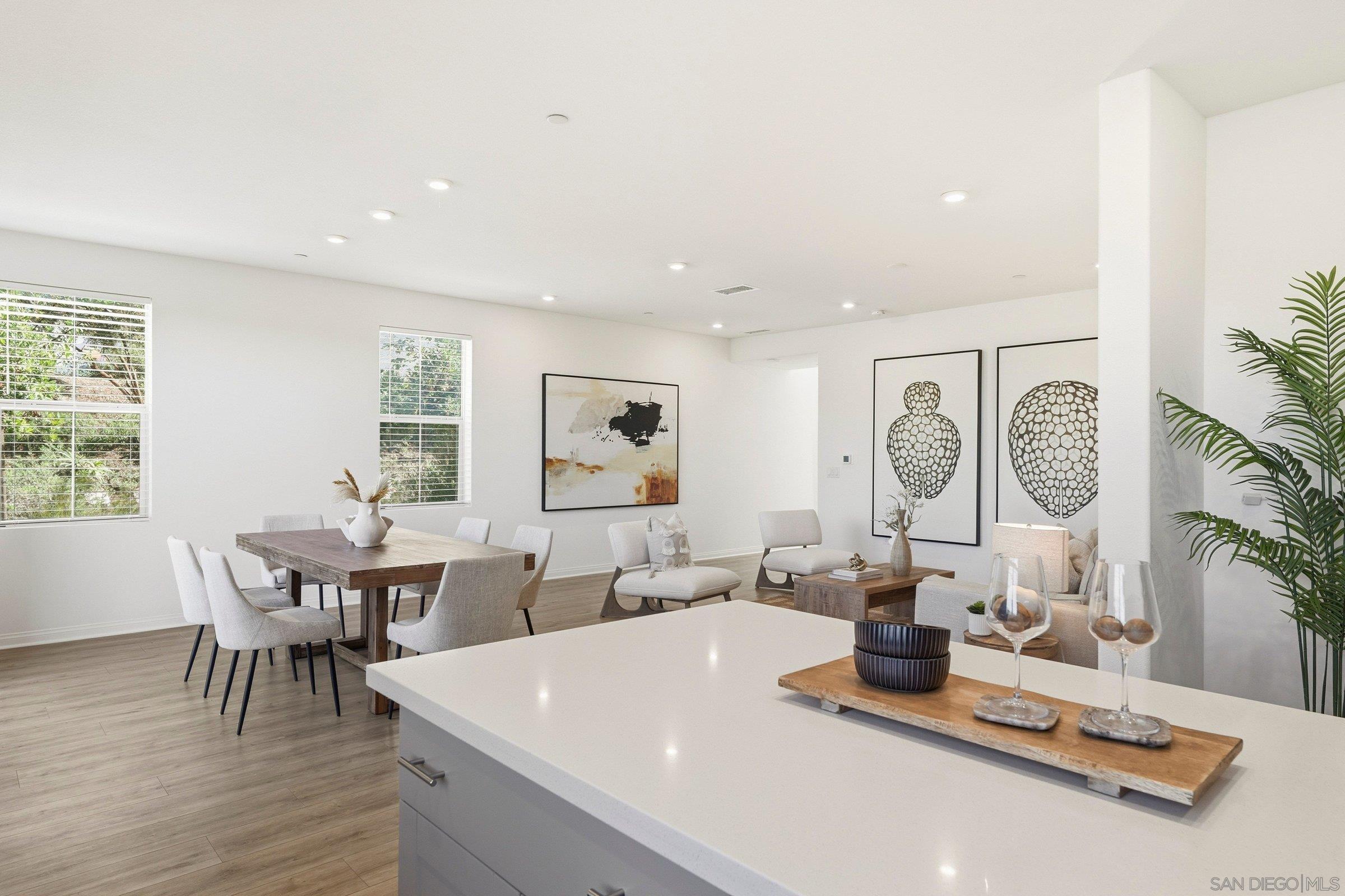 Detail Gallery Image 27 of 53 For 1794  Valley Oak Way, Oceanside,  CA 92056 - 4 Beds | 2/1 Baths