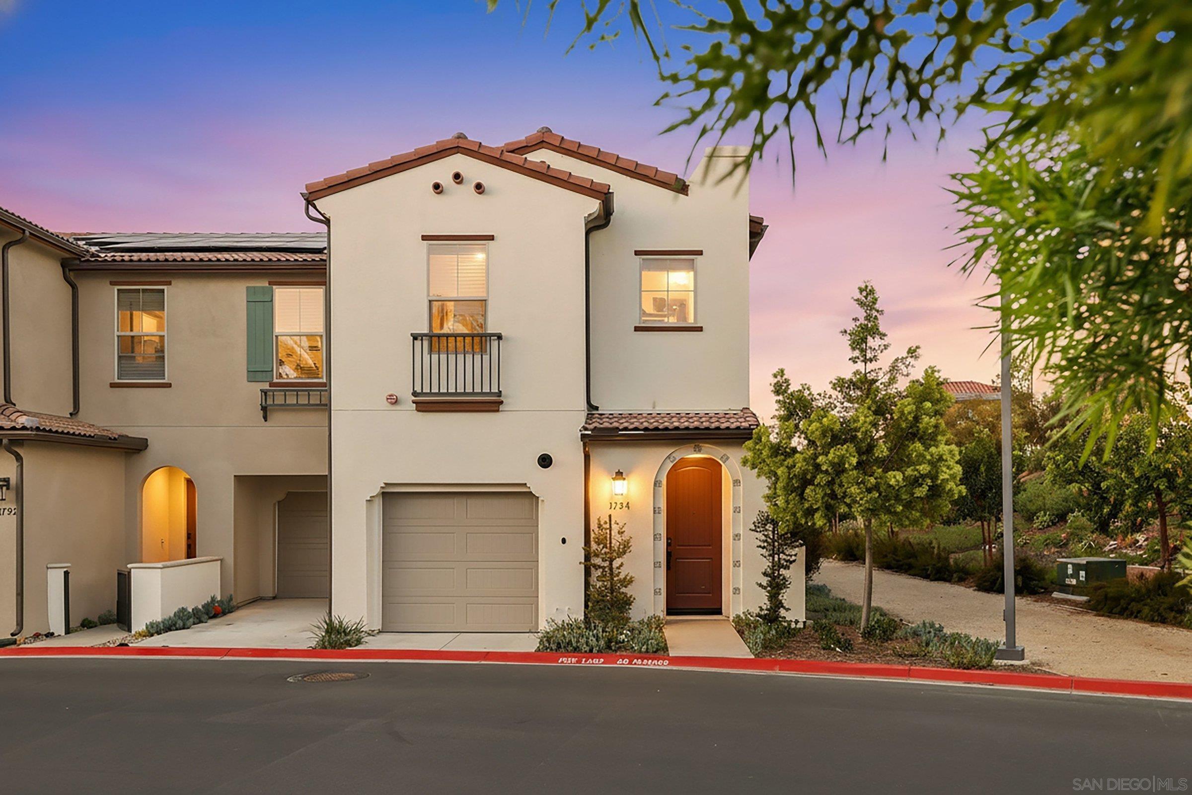 Detail Gallery Image 4 of 53 For 1794  Valley Oak Way, Oceanside,  CA 92056 - 4 Beds | 2/1 Baths