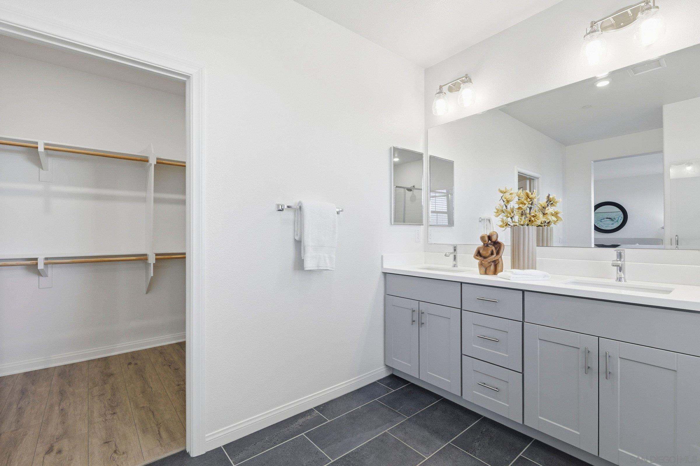 Detail Gallery Image 33 of 53 For 1794  Valley Oak Way, Oceanside,  CA 92056 - 4 Beds | 2/1 Baths