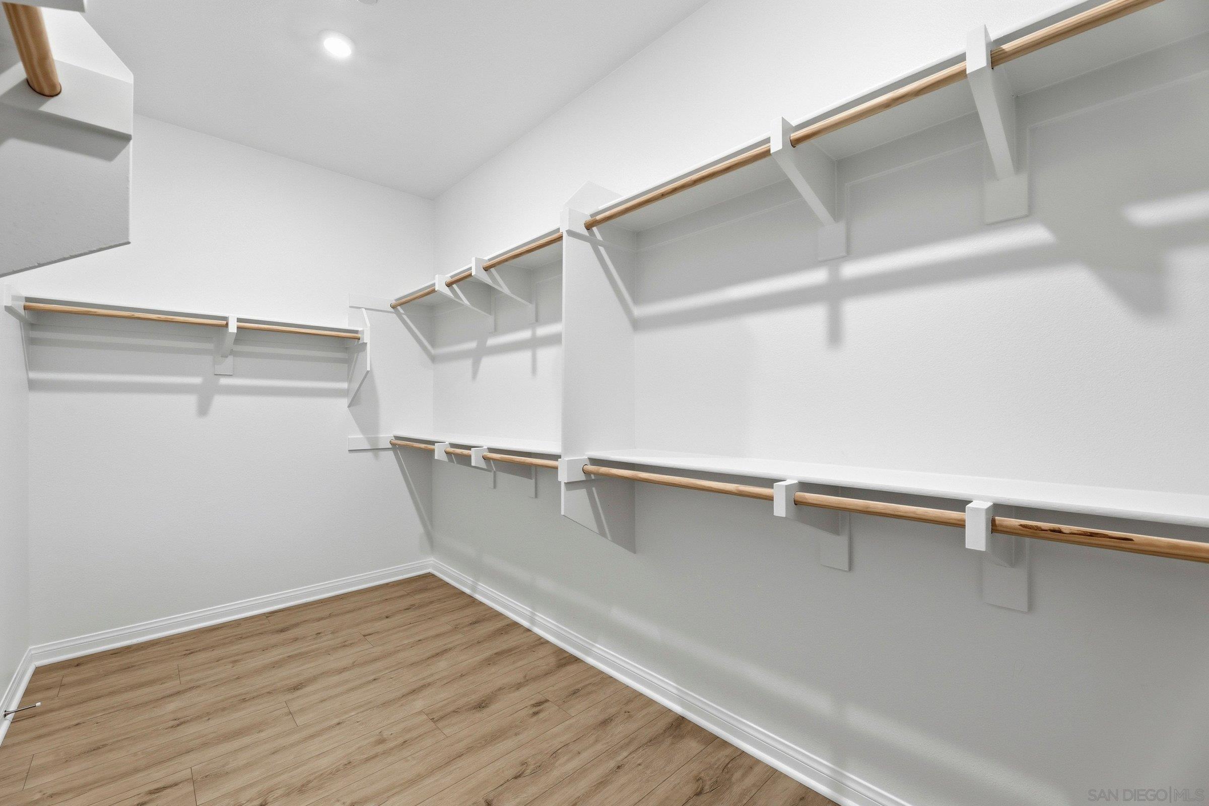 Detail Gallery Image 35 of 53 For 1794  Valley Oak Way, Oceanside,  CA 92056 - 4 Beds | 2/1 Baths