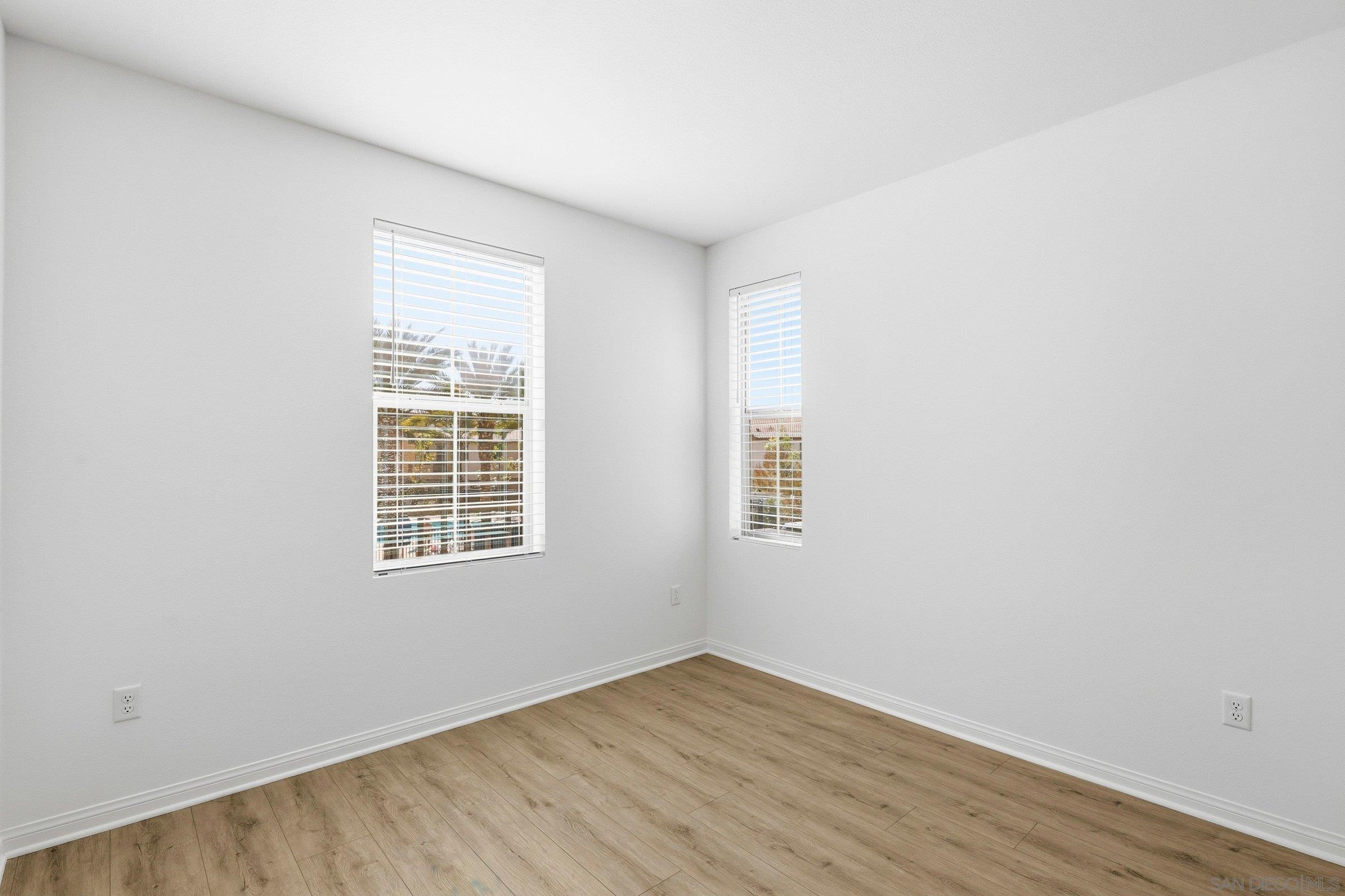 Detail Gallery Image 40 of 53 For 1794  Valley Oak Way, Oceanside,  CA 92056 - 4 Beds | 2/1 Baths