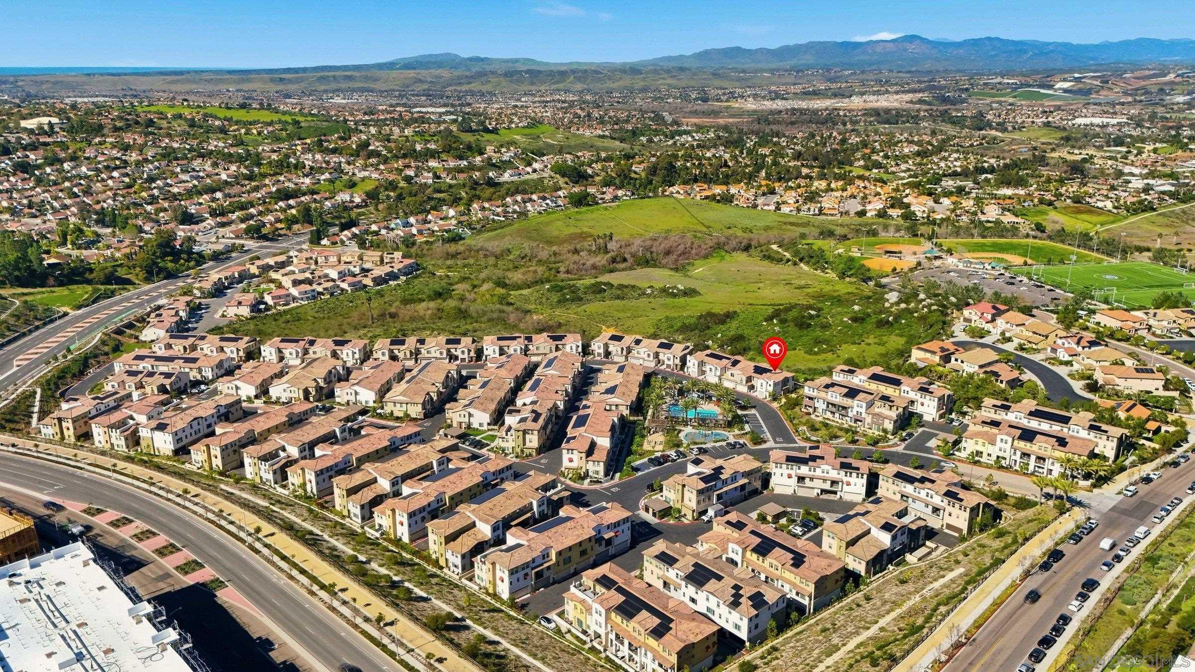 Detail Gallery Image 42 of 53 For 1794  Valley Oak Way, Oceanside,  CA 92056 - 4 Beds | 2/1 Baths
