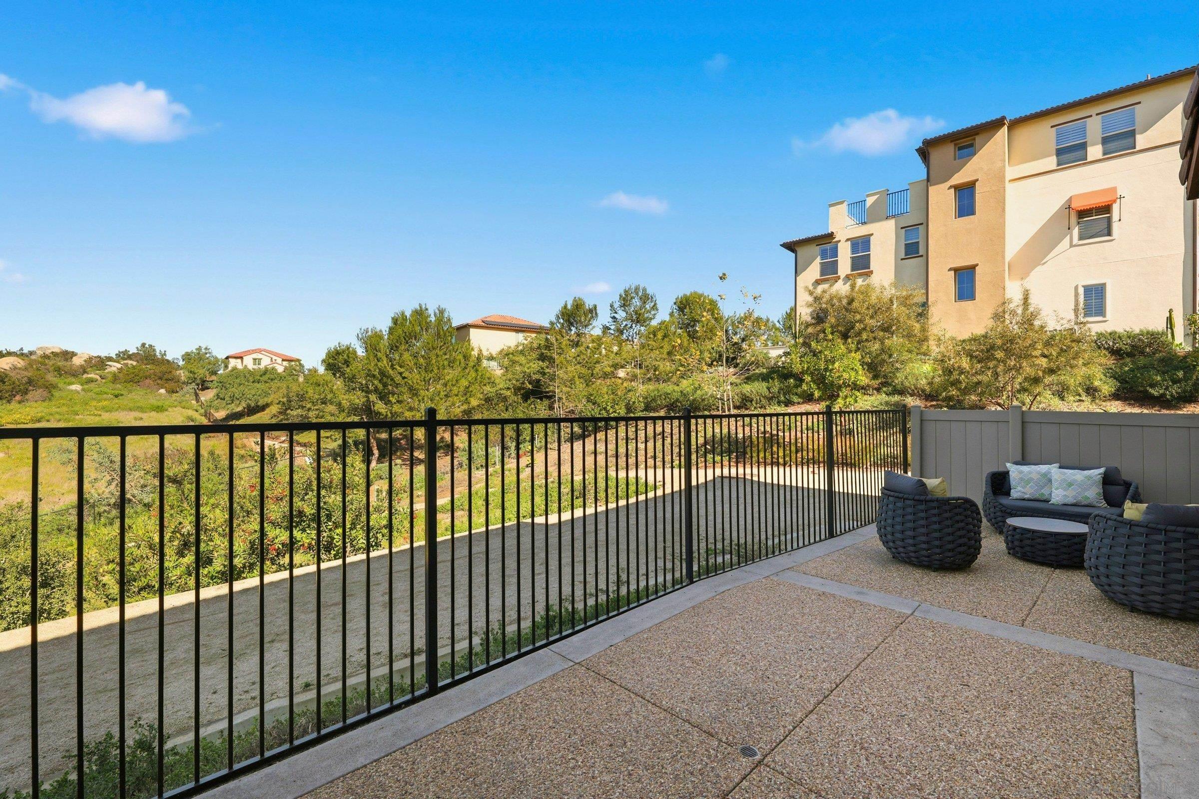 Detail Gallery Image 45 of 53 For 1794  Valley Oak Way, Oceanside,  CA 92056 - 4 Beds | 2/1 Baths