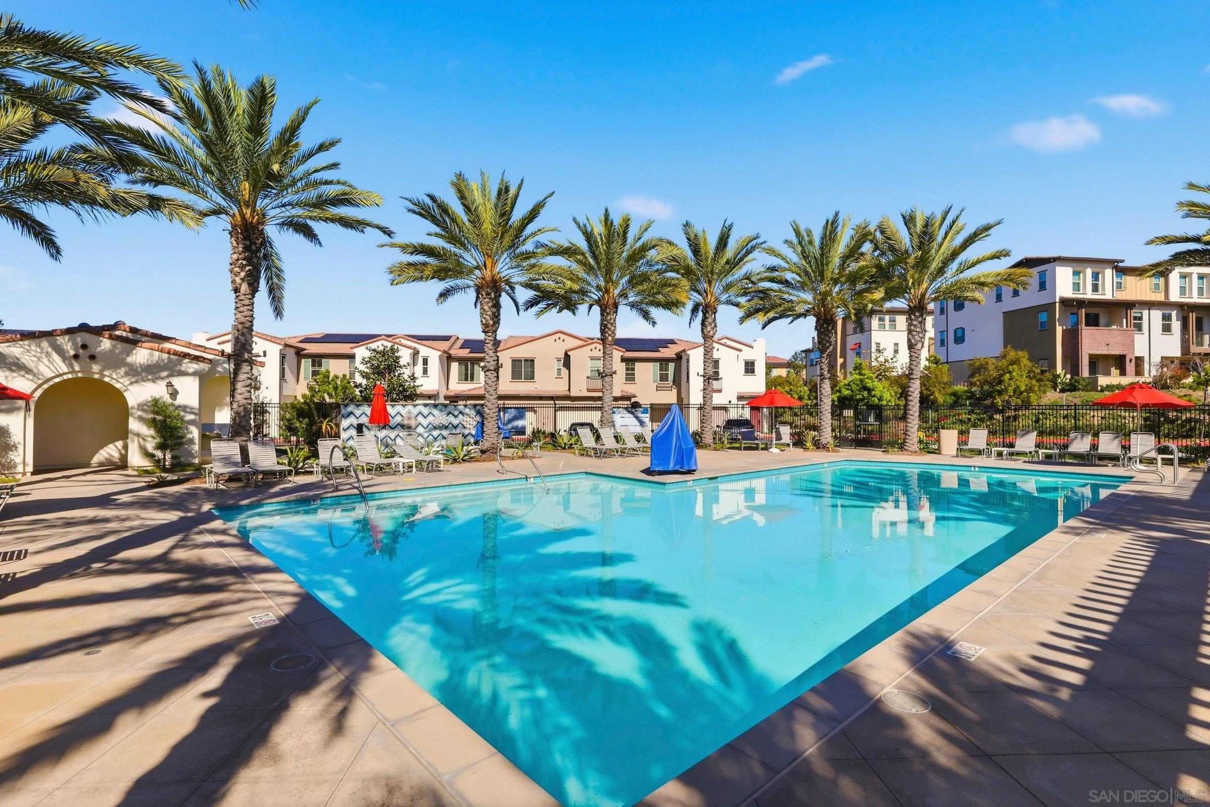 Detail Gallery Image 49 of 53 For 1794  Valley Oak Way, Oceanside,  CA 92056 - 4 Beds | 2/1 Baths