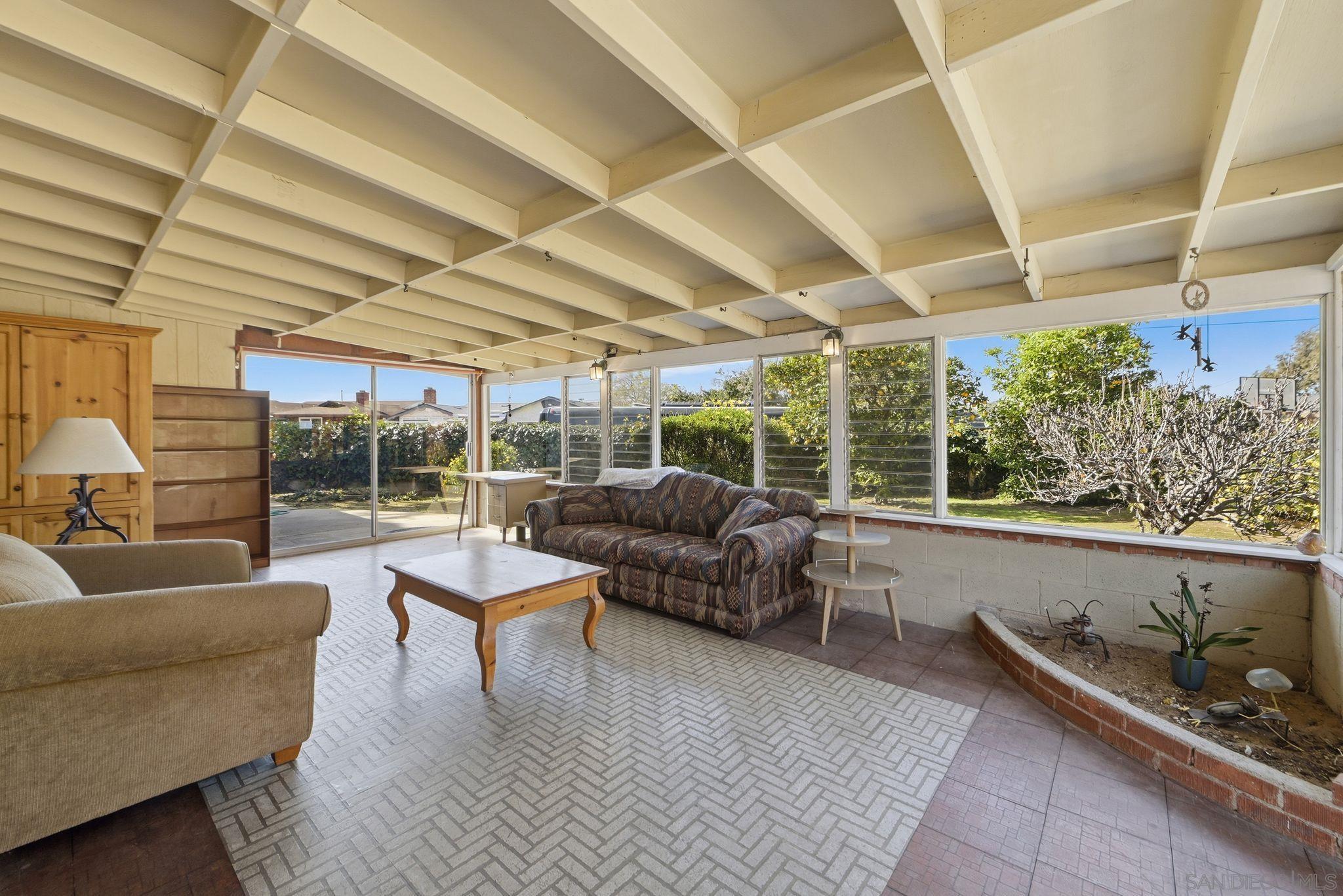 Detail Gallery Image 17 of 22 For 5110  Galt Way, San Diego,  CA 92117 - 3 Beds | 1/1 Baths