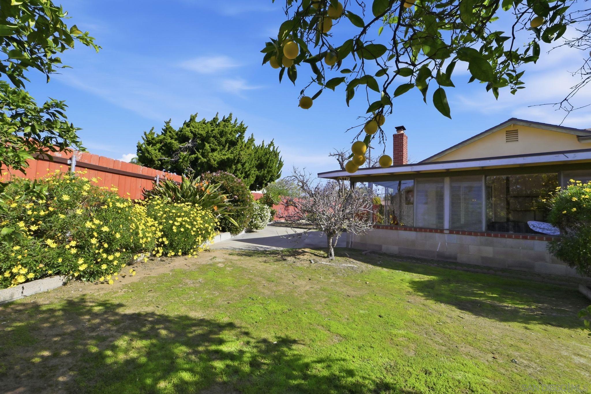 Detail Gallery Image 5 of 22 For 5110  Galt Way, San Diego,  CA 92117 - 3 Beds | 1/1 Baths