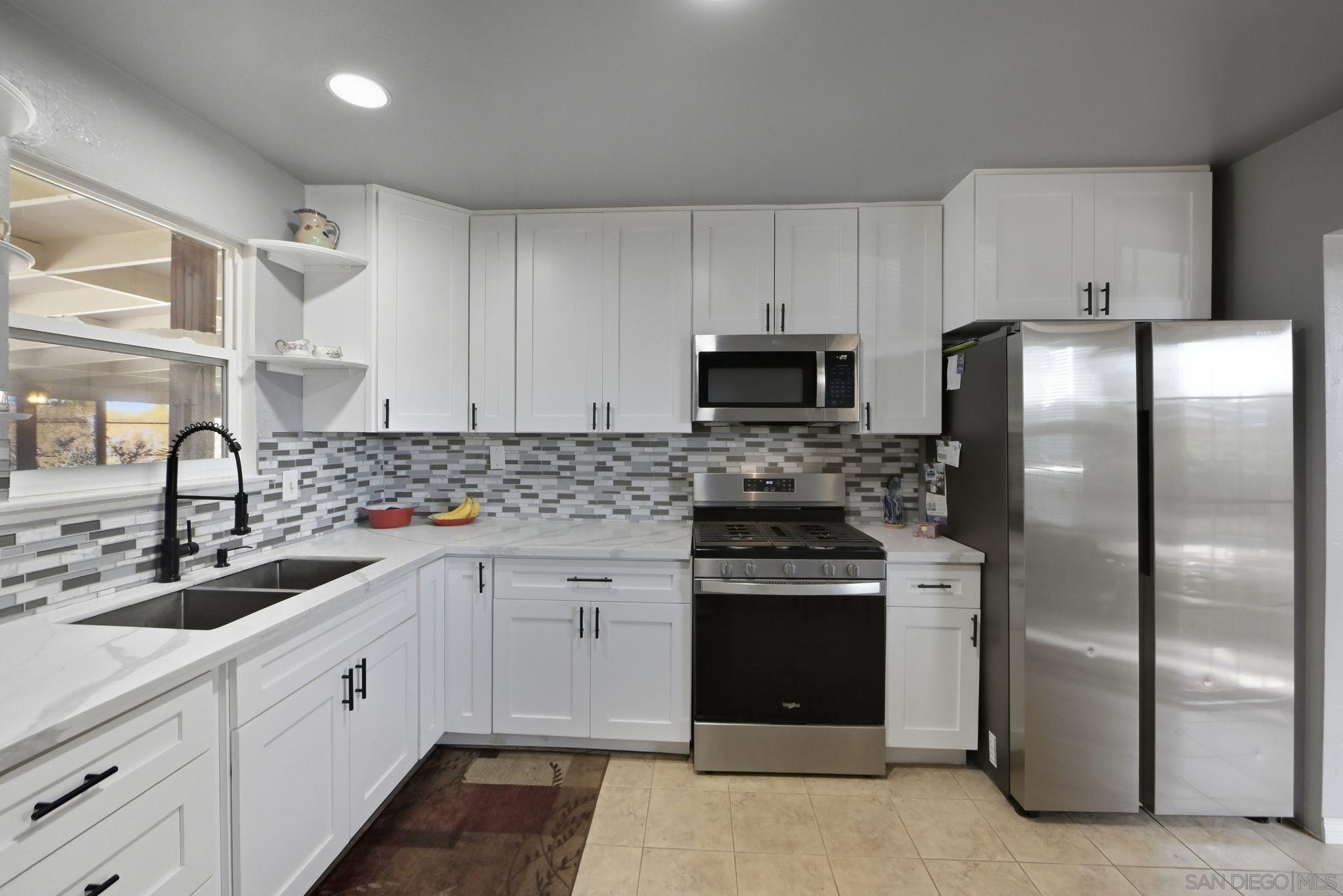 Detail Gallery Image 10 of 22 For 5110  Galt Way, San Diego,  CA 92117 - 3 Beds | 1/1 Baths