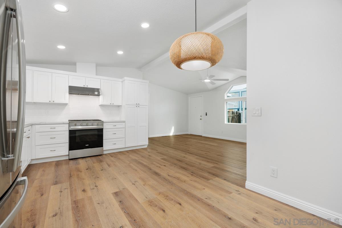 Detail Gallery Image 11 of 26 For 1750  Citracado  #44,  Escondido,  CA 92029 - 3 Beds | 2 Baths