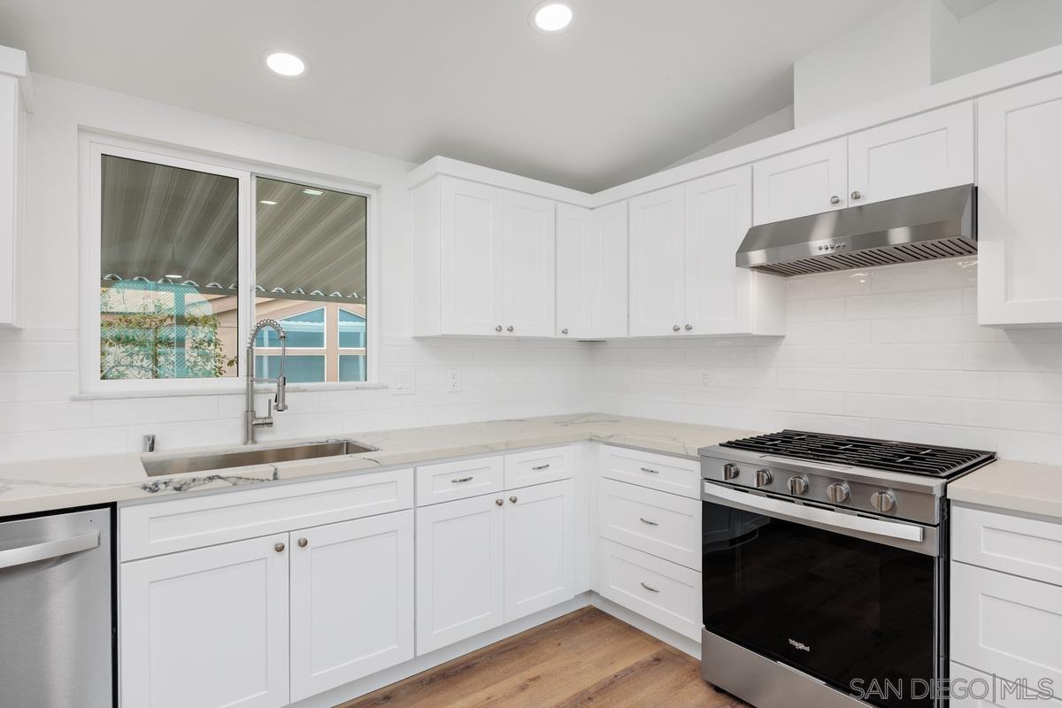 Detail Gallery Image 9 of 26 For 1750  Citracado  #44,  Escondido,  CA 92029 - 3 Beds | 2 Baths