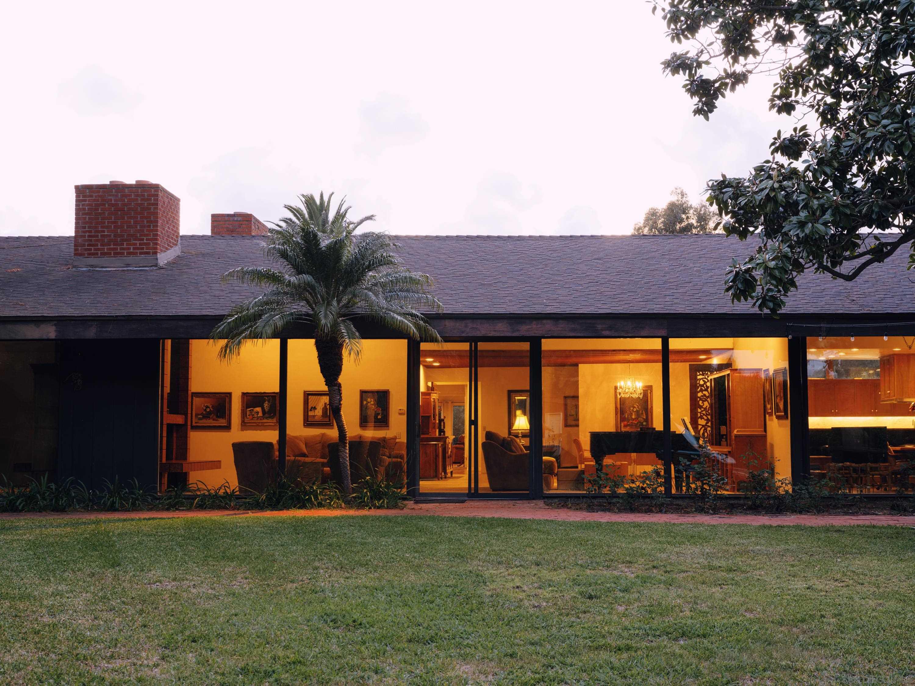 Detail Gallery Image 4 of 35 For 6009  Mimulus, Rancho Santa Fe,  CA 92067 - 8 Beds | 7/2 Baths