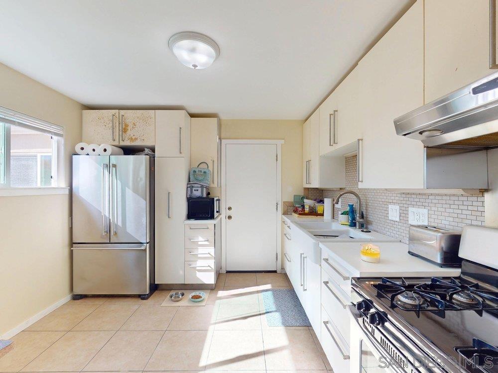 Detail Gallery Image 12 of 39 For 3346-48  Luna Ave., San Diego,  CA 92117 - – Beds | – Baths