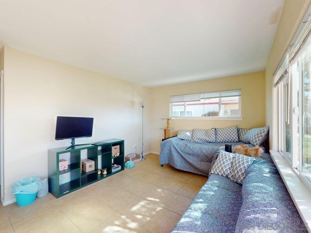 Detail Gallery Image 9 of 39 For 3346-48  Luna Ave., San Diego,  CA 92117 - – Beds | – Baths