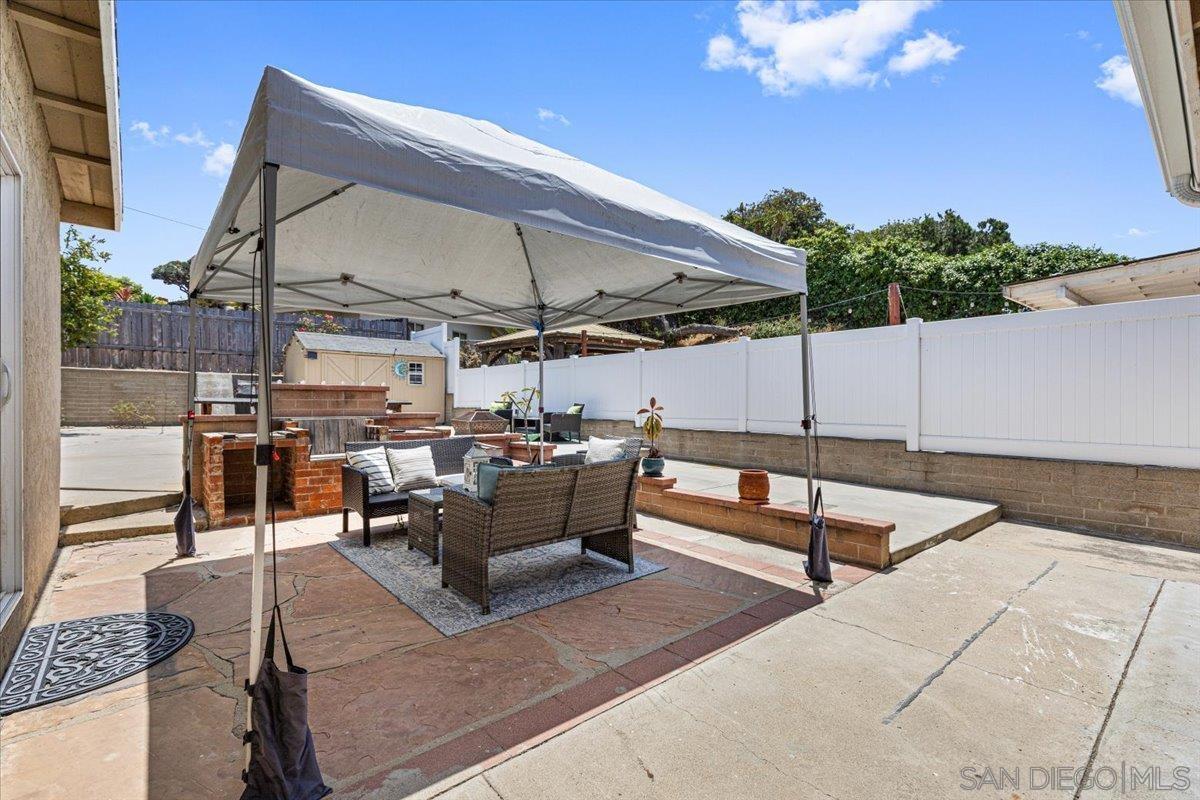 Detail Gallery Image 23 of 27 For 6295  Calle Pavana, San Diego,  CA 92139 - 3 Beds | 2 Baths