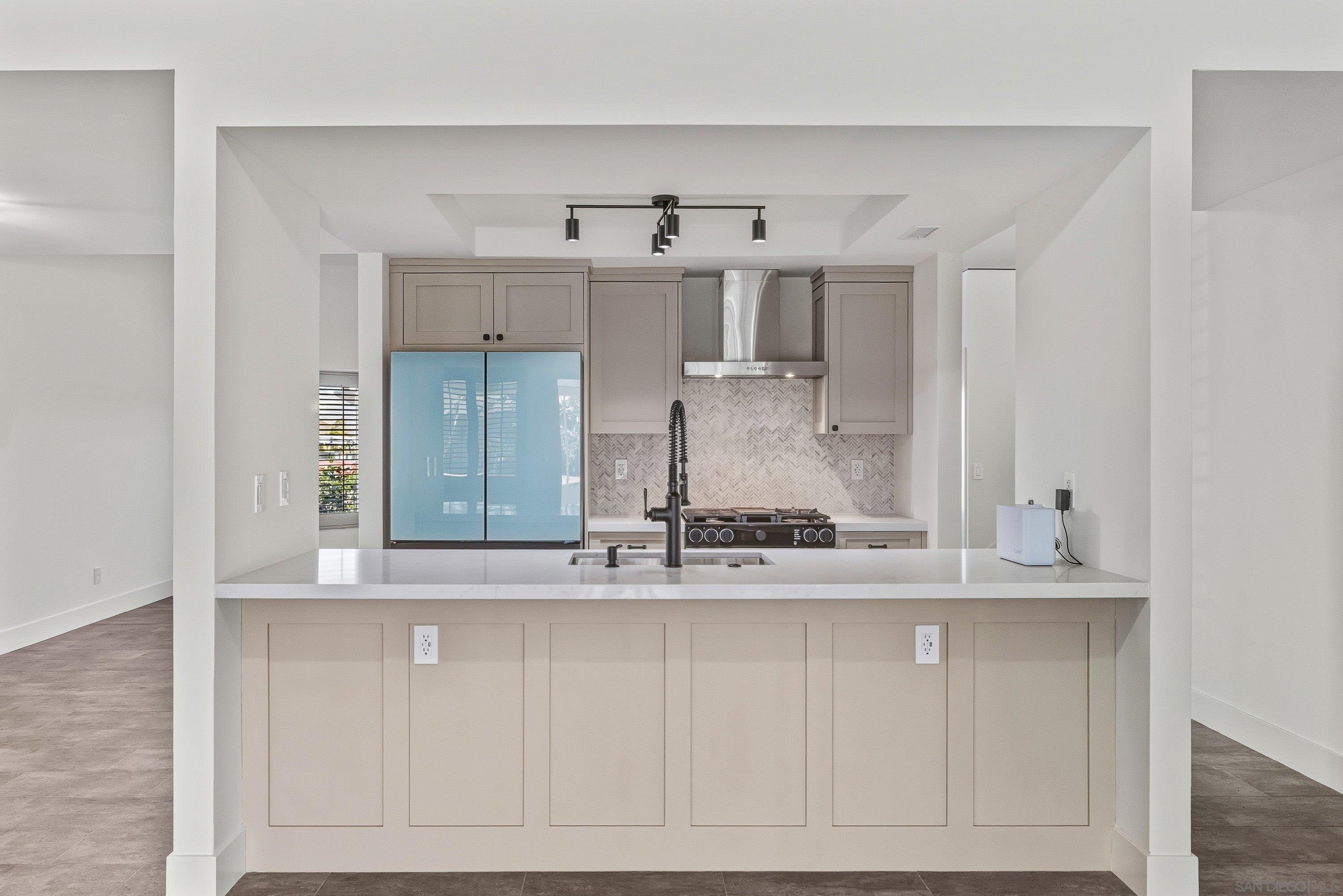 Detail Gallery Image 11 of 59 For 5639  Pony Ct, Oceanside,  CA 92057 - 4 Beds | 2 Baths