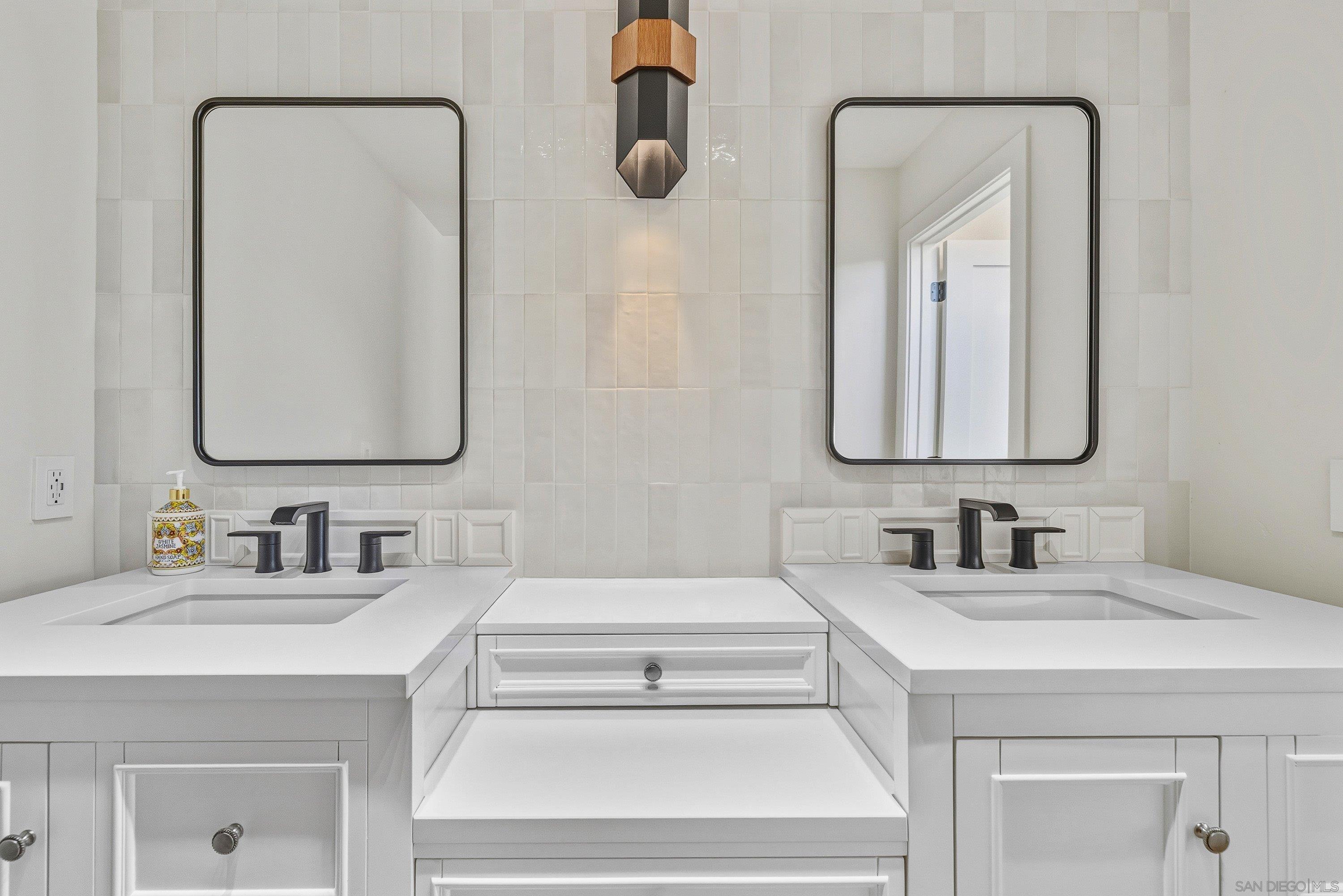 Detail Gallery Image 24 of 59 For 5639  Pony Ct, Oceanside,  CA 92057 - 4 Beds | 2 Baths