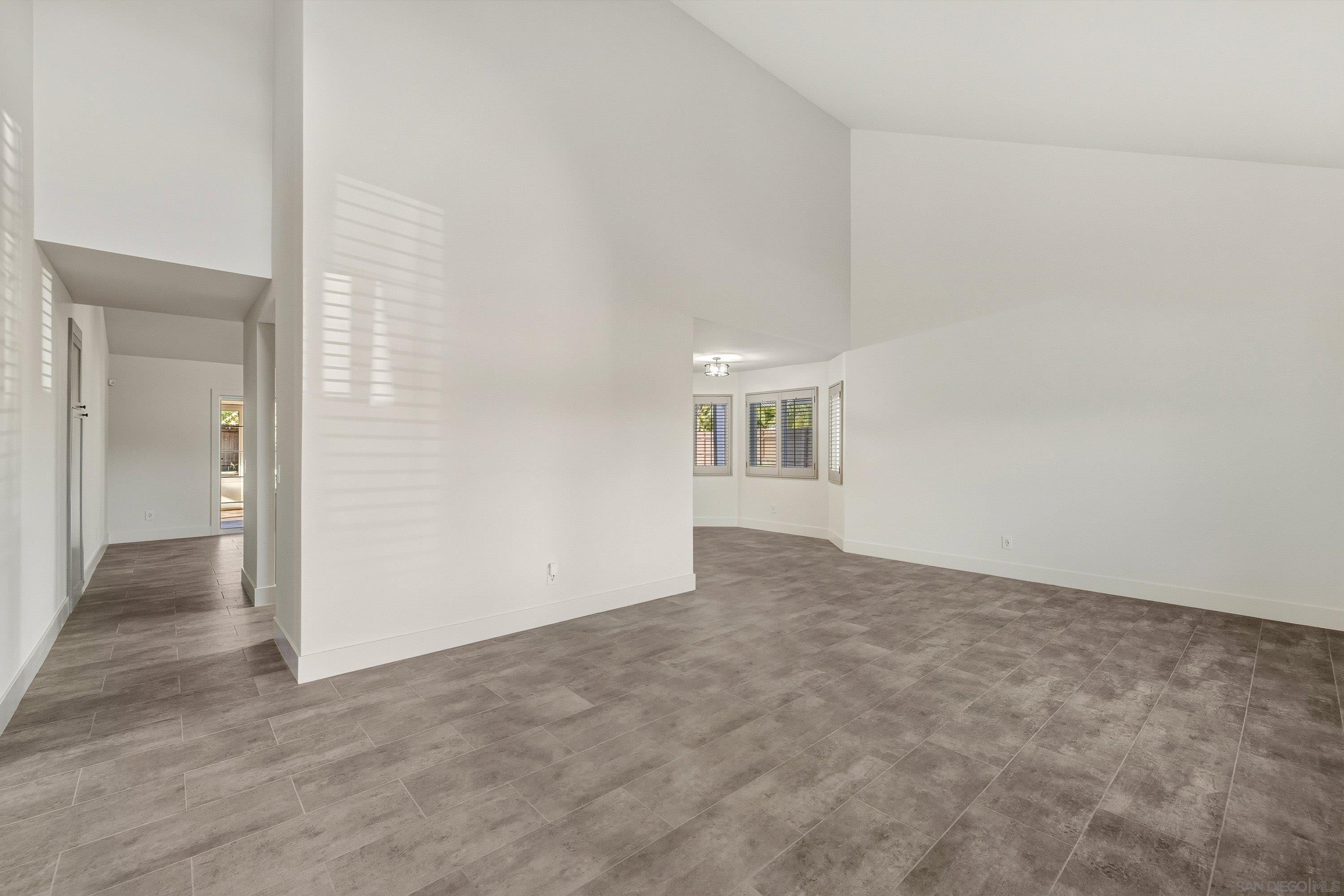 Detail Gallery Image 6 of 59 For 5639  Pony Ct, Oceanside,  CA 92057 - 4 Beds | 2 Baths