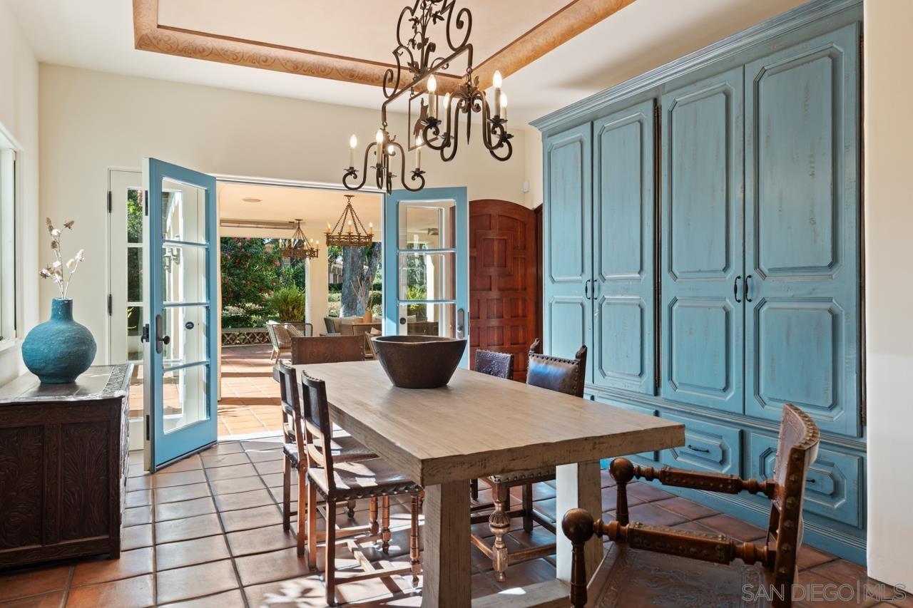 Detail Gallery Image 44 of 75 For 1205  Muirlands Dr, La Jolla,  CA 92037 - 8 Beds | 9/4 Baths