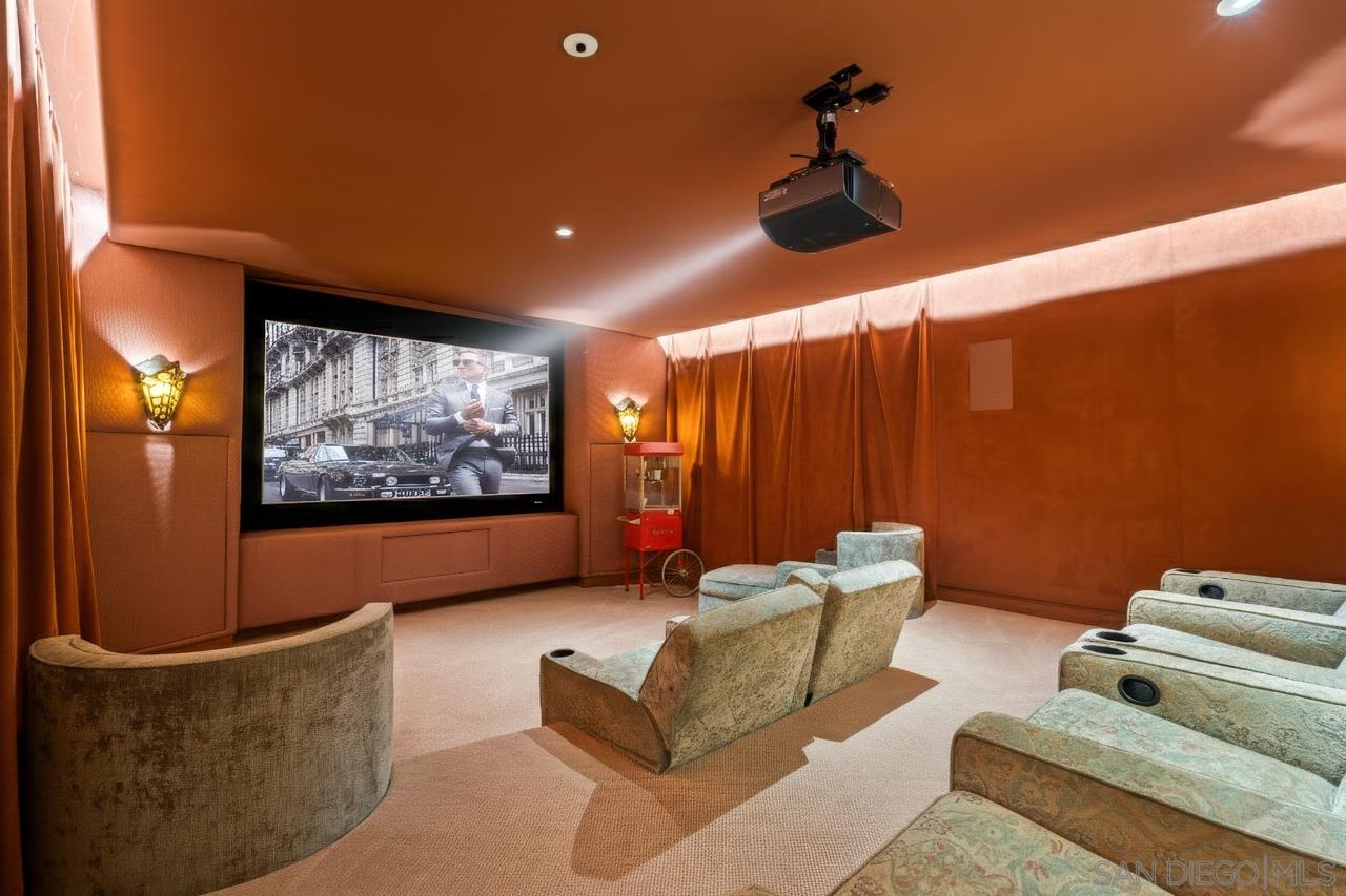 Detail Gallery Image 47 of 75 For 1205  Muirlands Dr, La Jolla,  CA 92037 - 8 Beds | 9/4 Baths