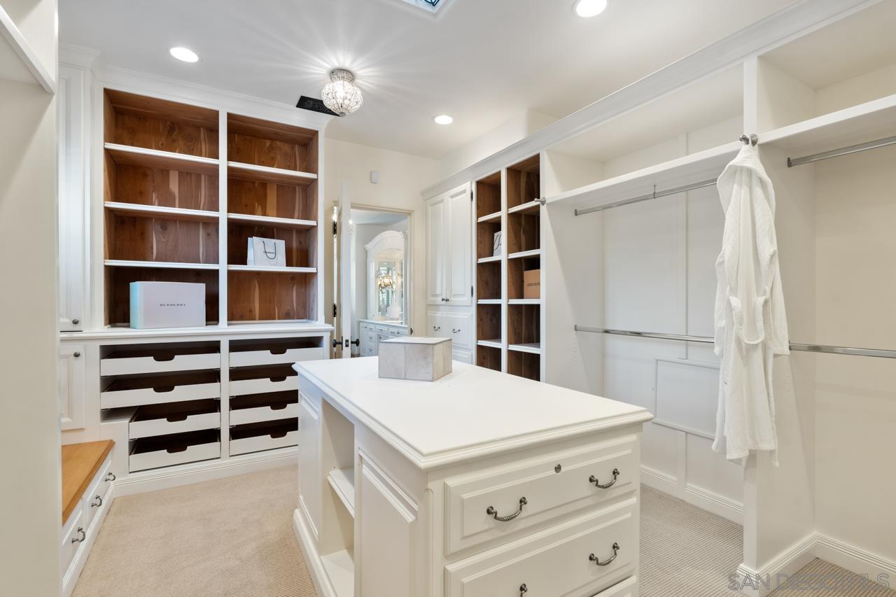 Detail Gallery Image 58 of 75 For 1205  Muirlands Dr, La Jolla,  CA 92037 - 8 Beds | 9/4 Baths