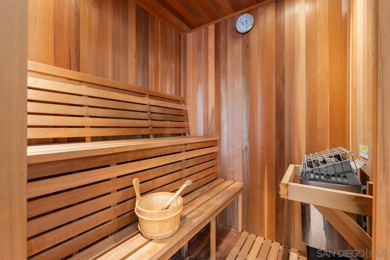 Detail Gallery Image 62 of 75 For 1205  Muirlands Dr, La Jolla,  CA 92037 - 8 Beds | 9/4 Baths