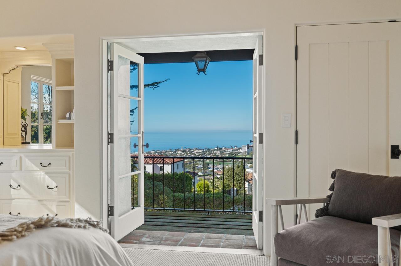 Detail Gallery Image 71 of 75 For 1205  Muirlands Dr, La Jolla,  CA 92037 - 8 Beds | 9/4 Baths