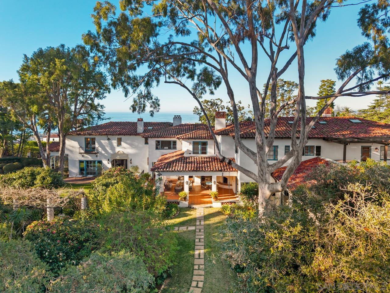 Detail Gallery Image 9 of 75 For 1205  Muirlands Dr, La Jolla,  CA 92037 - 8 Beds | 9/4 Baths
