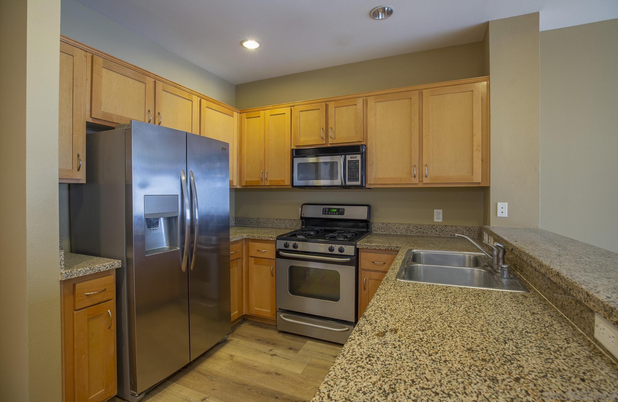 Detail Gallery Image 4 of 32 For 450  J St.  6141, San Diego,  CA 92101 - 2 Beds | 2 Baths